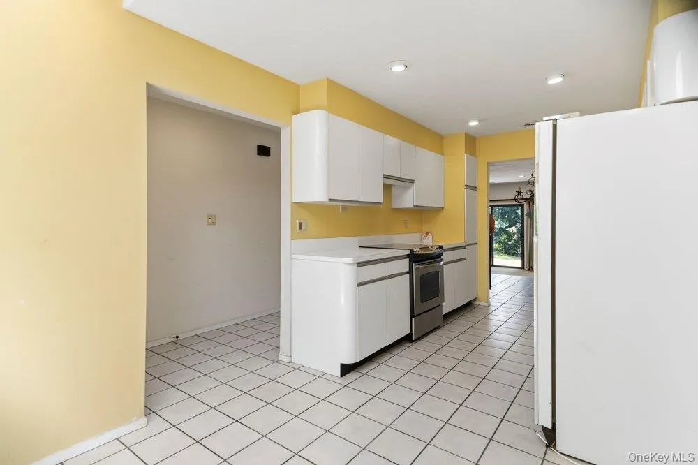 97 Northgate Circle, Huntington, NY, 3 Bedrooms Bedrooms, 6 Rooms Rooms,3 BathroomsBathrooms,Residential,For Rent,Northgate,0,KEY1015512 97 Northgate Circle, Huntington, NY, 3 Bedrooms Bedrooms, 6 Rooms Rooms,3 BathroomsBathrooms,Residential,For Rent,Northgate,0,KEY1015512