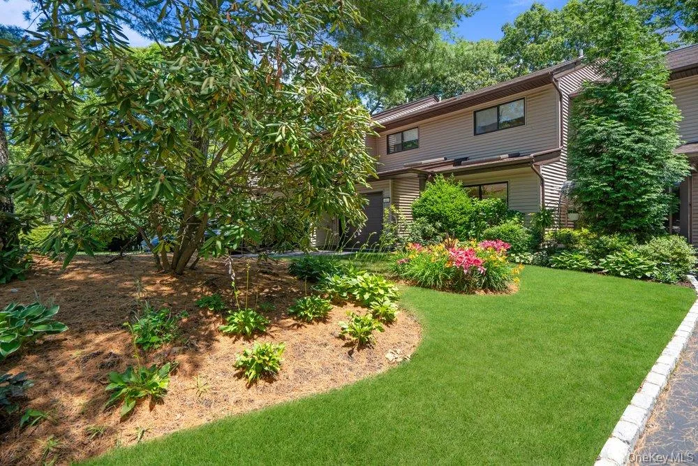 97 Northgate Circle, Huntington, NY, 3 Bedrooms Bedrooms, 6 Rooms Rooms,3 BathroomsBathrooms,Residential,For Rent,Northgate,0,KEY1015512 97 Northgate Circle, Huntington, NY, 3 Bedrooms Bedrooms, 6 Rooms Rooms,3 BathroomsBathrooms,Residential,For Rent,Northgate,0,KEY1015512