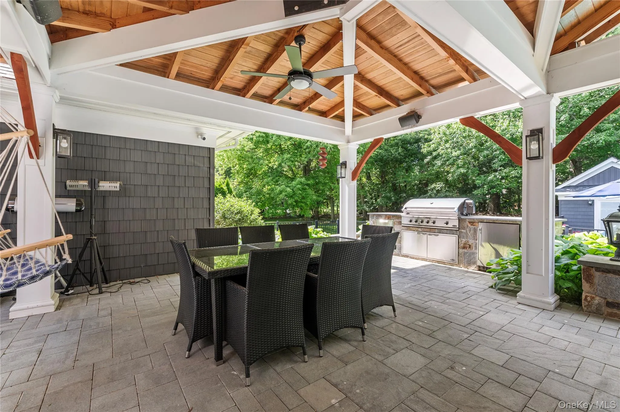 40 Coves Run, Oyster Bay, NY, 5 Bedrooms Bedrooms, 12 Rooms Rooms,4 BathroomsBathrooms,Residential,For Rent,Coves,0,1015516 40 Coves Run, Oyster Bay, NY, 5 Bedrooms Bedrooms, 12 Rooms Rooms,4 BathroomsBathrooms,Residential,For Rent,Coves,0,1015516