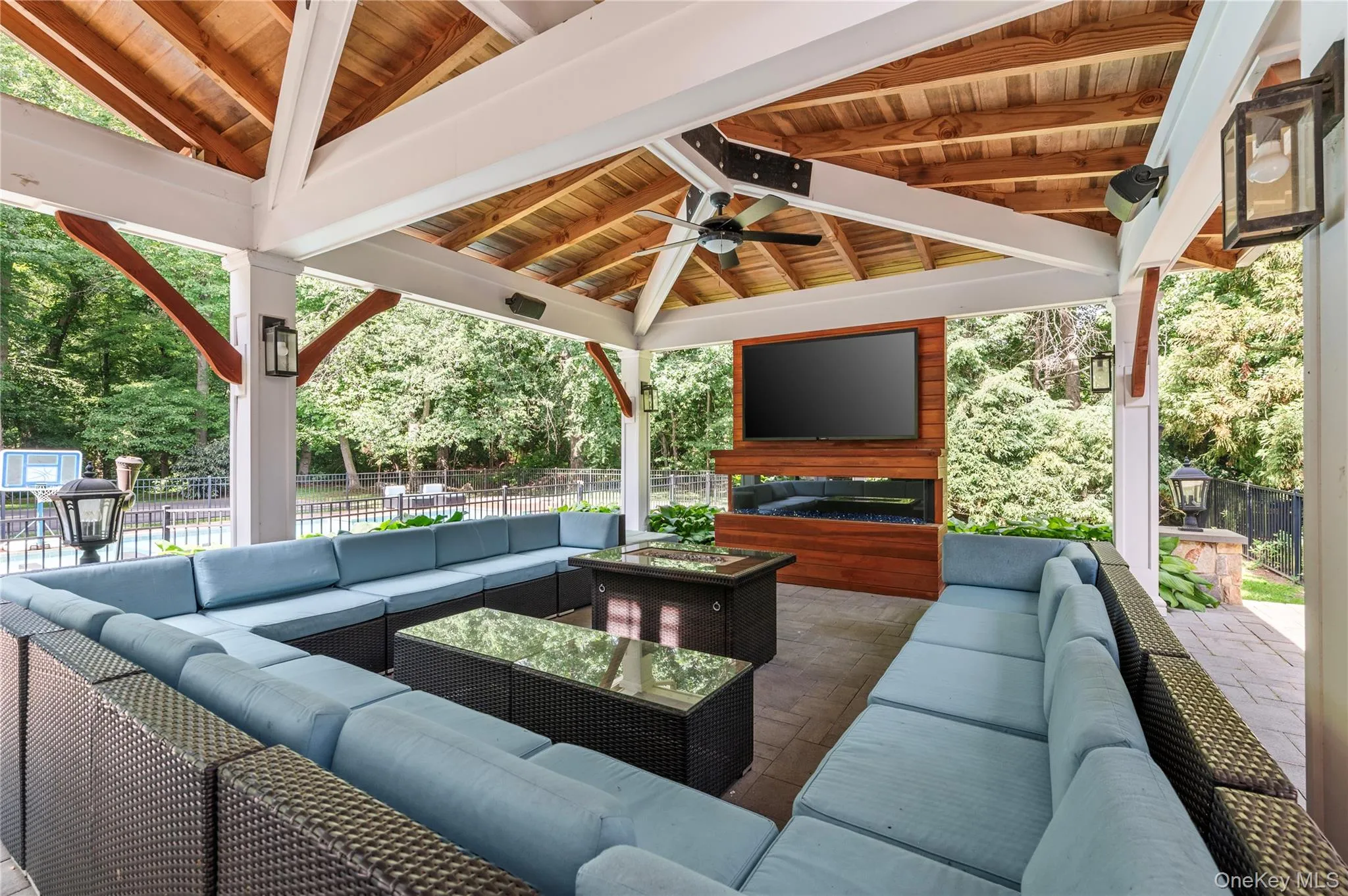 40 Coves Run, Oyster Bay, NY, 5 Bedrooms Bedrooms, 12 Rooms Rooms,4 BathroomsBathrooms,Residential,For Rent,Coves,0,1015516 40 Coves Run, Oyster Bay, NY, 5 Bedrooms Bedrooms, 12 Rooms Rooms,4 BathroomsBathrooms,Residential,For Rent,Coves,0,1015516