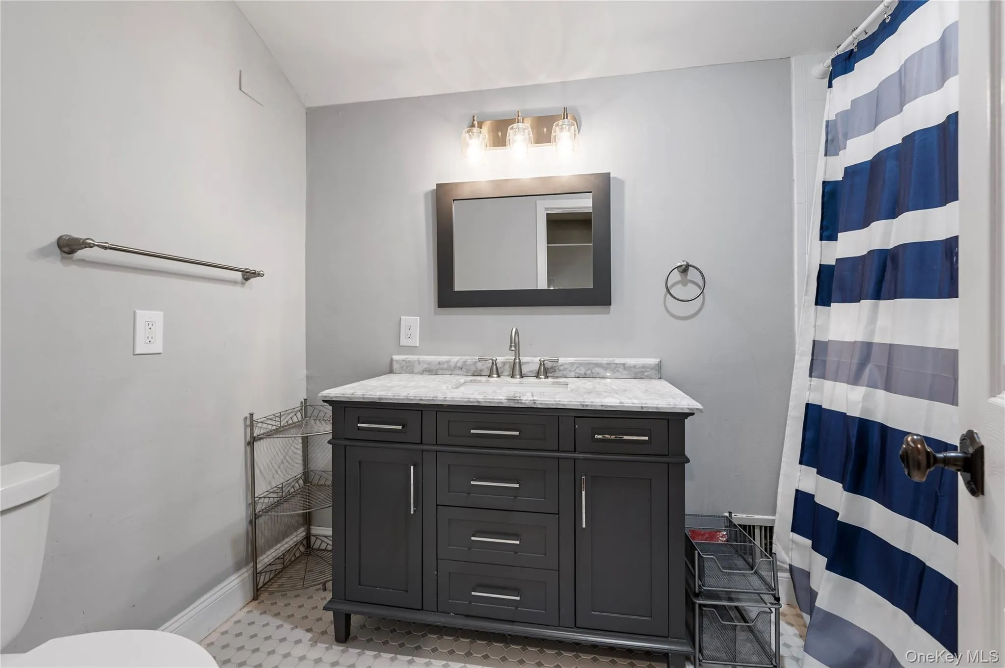 40 Coves Run, Oyster Bay, NY, 5 Bedrooms Bedrooms, 12 Rooms Rooms,4 BathroomsBathrooms,Residential,For Rent,Coves,0,1015516 40 Coves Run, Oyster Bay, NY, 5 Bedrooms Bedrooms, 12 Rooms Rooms,4 BathroomsBathrooms,Residential,For Rent,Coves,0,1015516