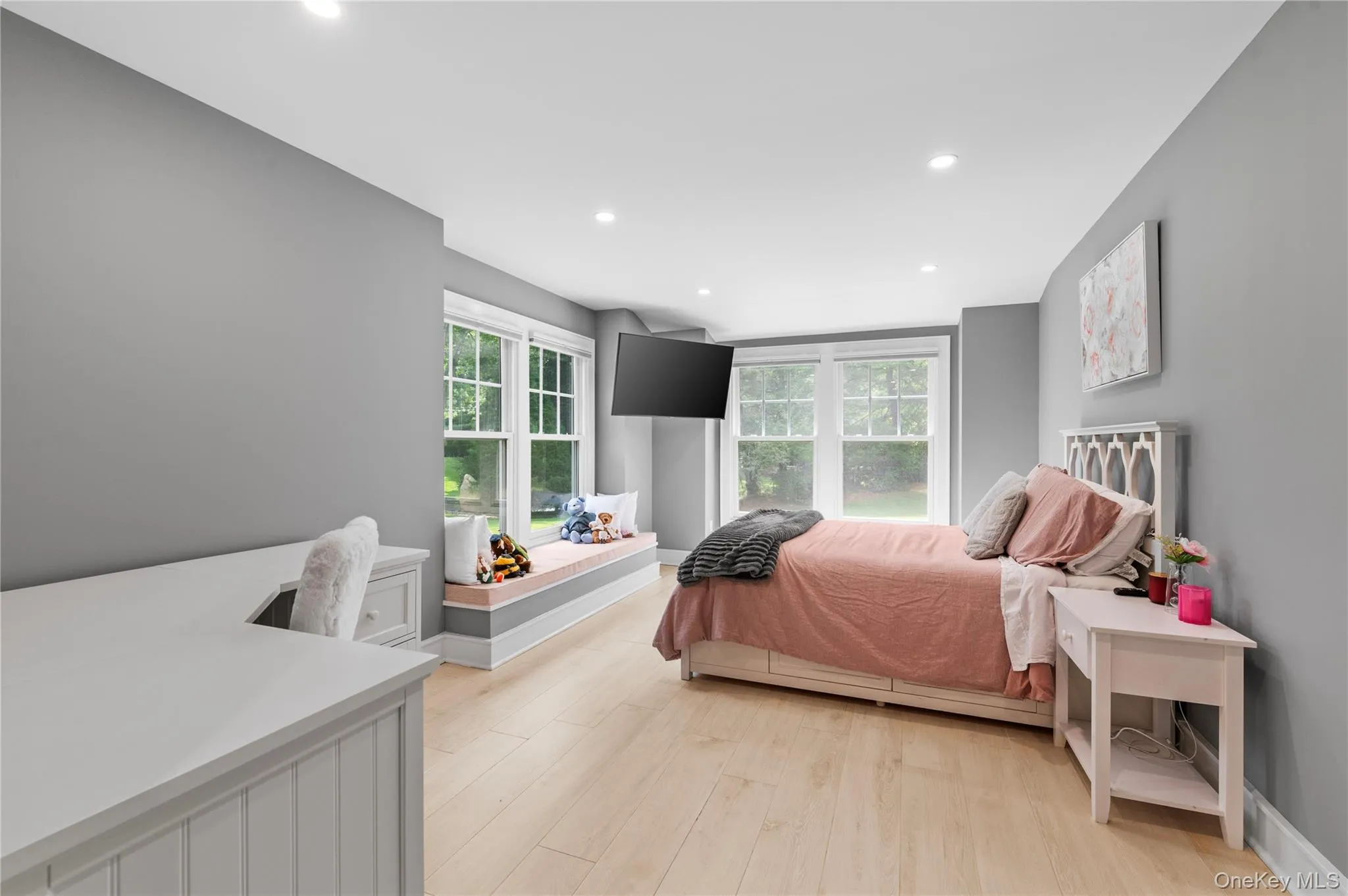 40 Coves Run, Oyster Bay, NY, 5 Bedrooms Bedrooms, 12 Rooms Rooms,4 BathroomsBathrooms,Residential,For Rent,Coves,0,1015516 40 Coves Run, Oyster Bay, NY, 5 Bedrooms Bedrooms, 12 Rooms Rooms,4 BathroomsBathrooms,Residential,For Rent,Coves,0,1015516