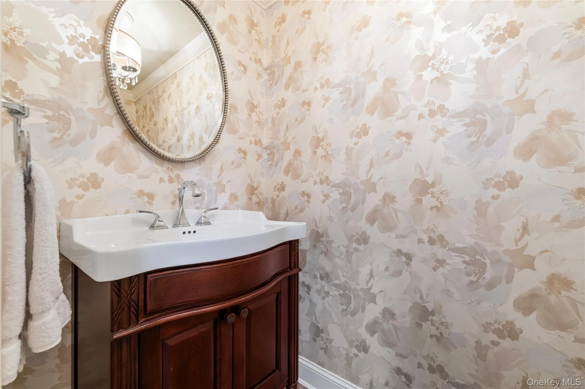 40 Coves Run, Oyster Bay, NY, 5 Bedrooms Bedrooms, 12 Rooms Rooms,4 BathroomsBathrooms,Residential,For Rent,Coves,0,1015516 40 Coves Run, Oyster Bay, NY, 5 Bedrooms Bedrooms, 12 Rooms Rooms,4 BathroomsBathrooms,Residential,For Rent,Coves,0,1015516