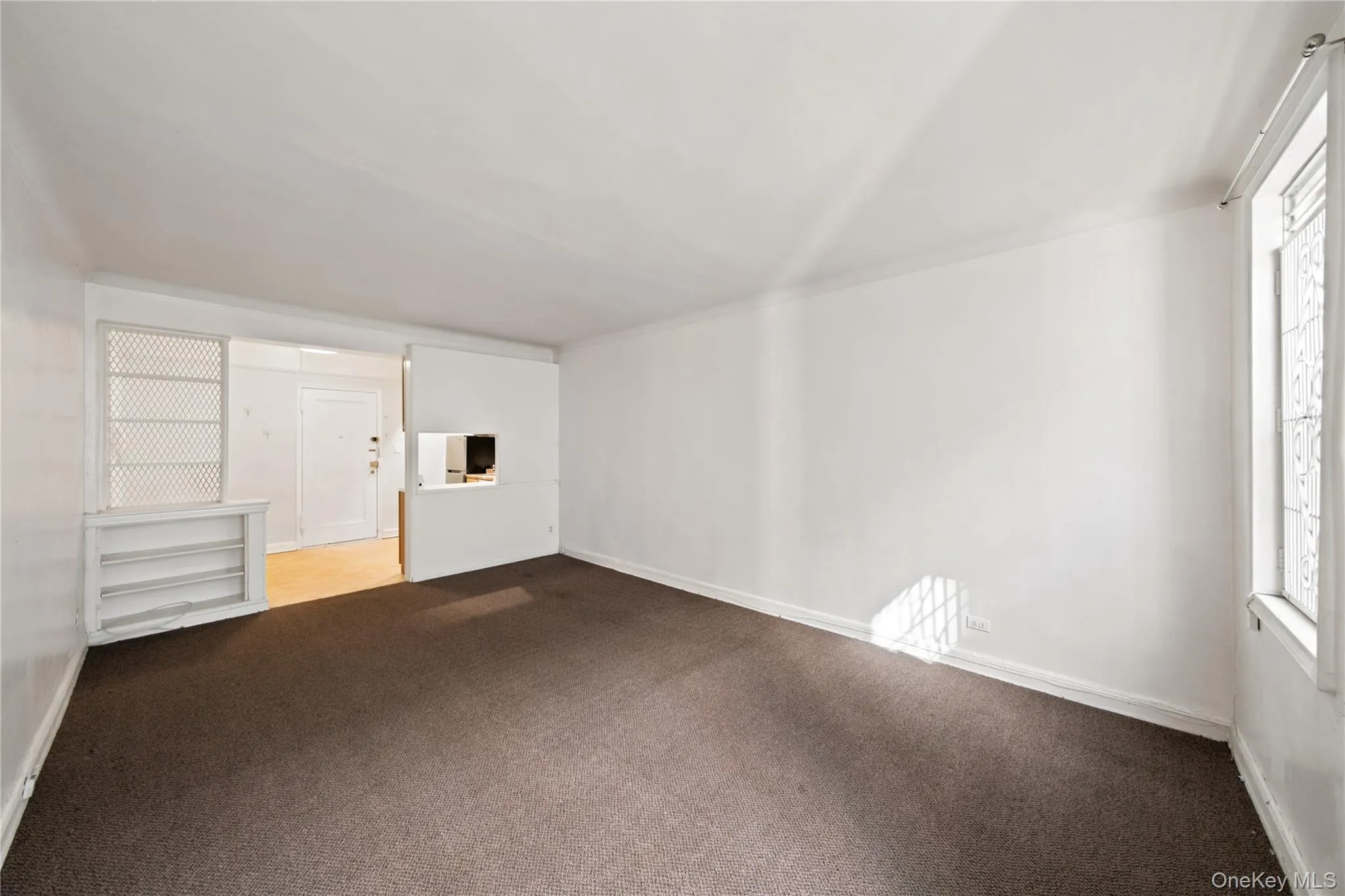 65-74 Saunders Street, New York, NY, 3 Rooms Rooms,1 BathroomBathrooms,Residential,For Rent,Saunders,0,1015521 65-74 Saunders Street, New York, NY, 3 Rooms Rooms,1 BathroomBathrooms,Residential,For Rent,Saunders,0,1015521