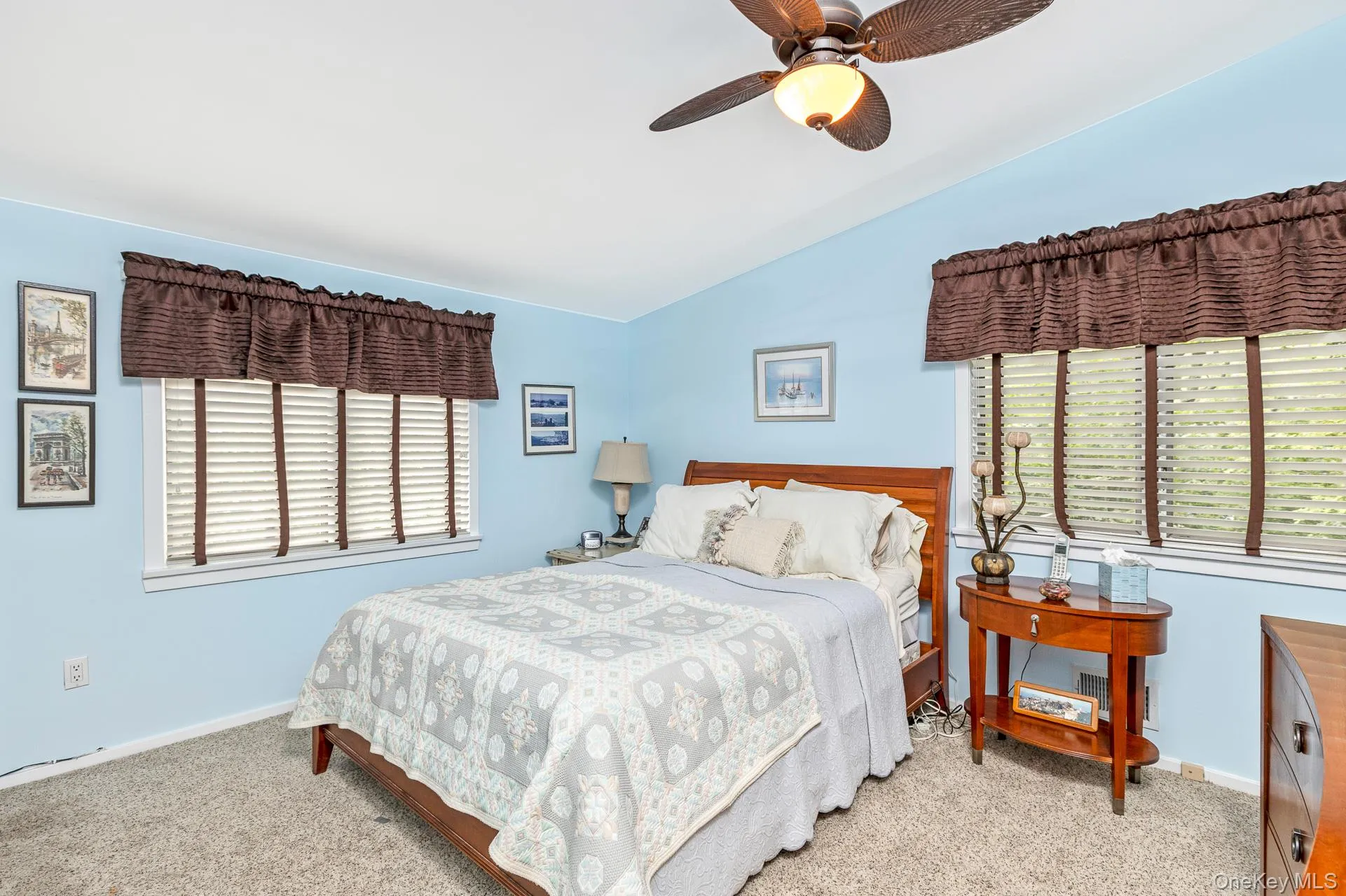 2 Strathmore Court, Southampton, NY, 3 Bedrooms Bedrooms, 8 Rooms Rooms,4 BathroomsBathrooms,Residential,For Rent,Strathmore,0,1015525 2 Strathmore Court, Southampton, NY, 3 Bedrooms Bedrooms, 8 Rooms Rooms,4 BathroomsBathrooms,Residential,For Rent,Strathmore,0,1015525
