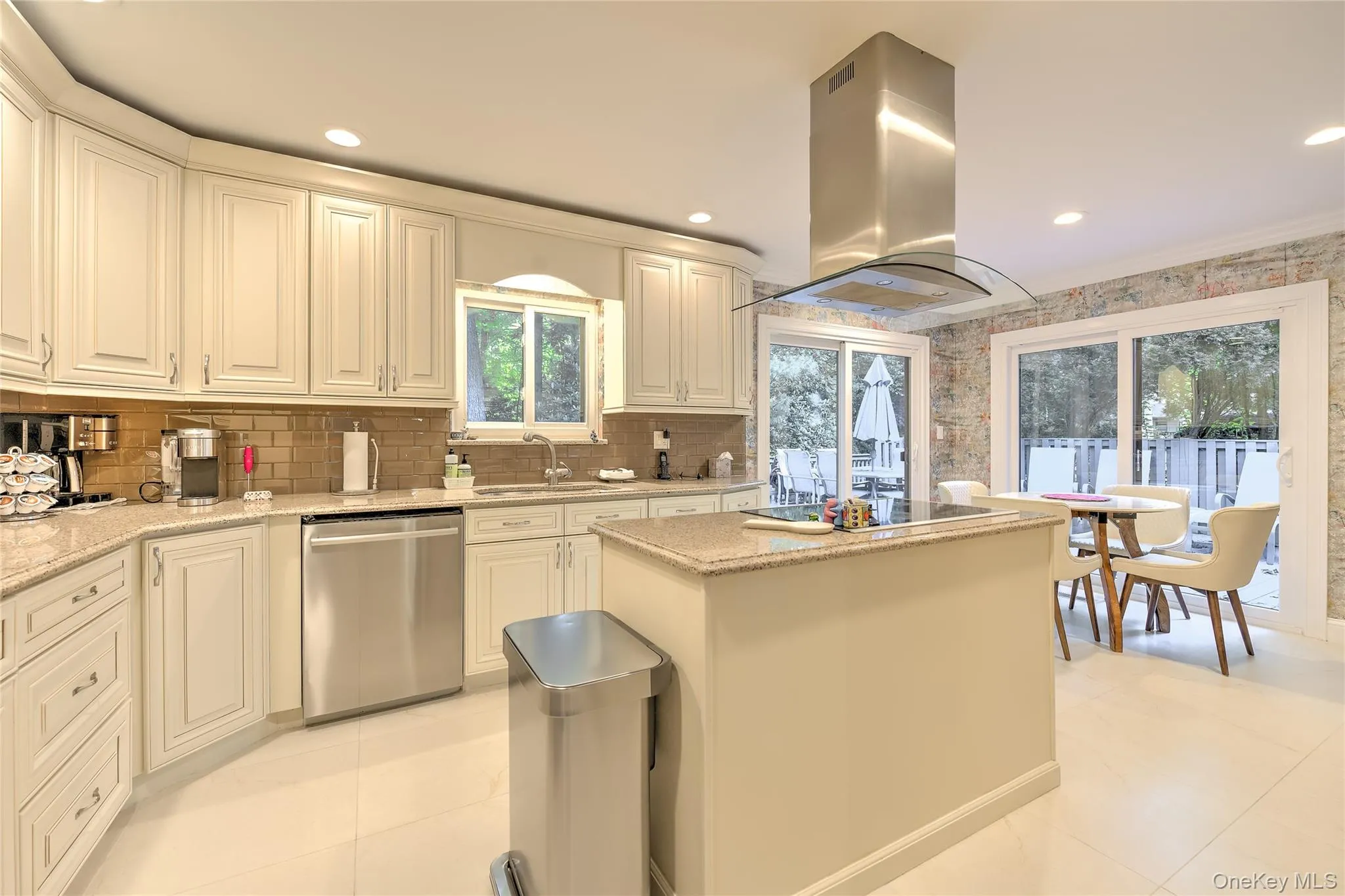 125 Country Club Drive, Oyster Bay, NY, 3 Bedrooms Bedrooms, 7 Rooms Rooms,2 BathroomsBathrooms,Residential,For Rent,Country Club,0,1015527 125 Country Club Drive, Oyster Bay, NY, 3 Bedrooms Bedrooms, 7 Rooms Rooms,2 BathroomsBathrooms,Residential,For Rent,Country Club,0,1015527