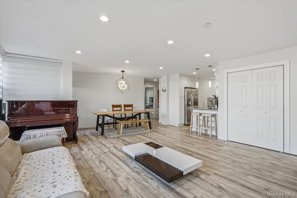 9-15 166th Street, New York, NY, 2 Bedrooms Bedrooms, 5 Rooms Rooms,1 BathroomBathrooms,Residential,For Rent,166th,0,1015530 9-15 166th Street, New York, NY, 2 Bedrooms Bedrooms, 5 Rooms Rooms,1 BathroomBathrooms,Residential,For Rent,166th,0,1015530