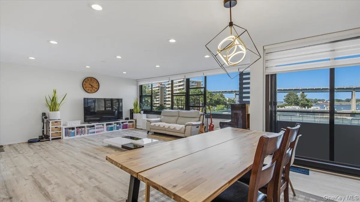 9-15 166th Street, New York, NY, 2 Bedrooms Bedrooms, 5 Rooms Rooms,1 BathroomBathrooms,Residential,For Rent,166th,0,1015530 9-15 166th Street, New York, NY, 2 Bedrooms Bedrooms, 5 Rooms Rooms,1 BathroomBathrooms,Residential,For Rent,166th,0,1015530