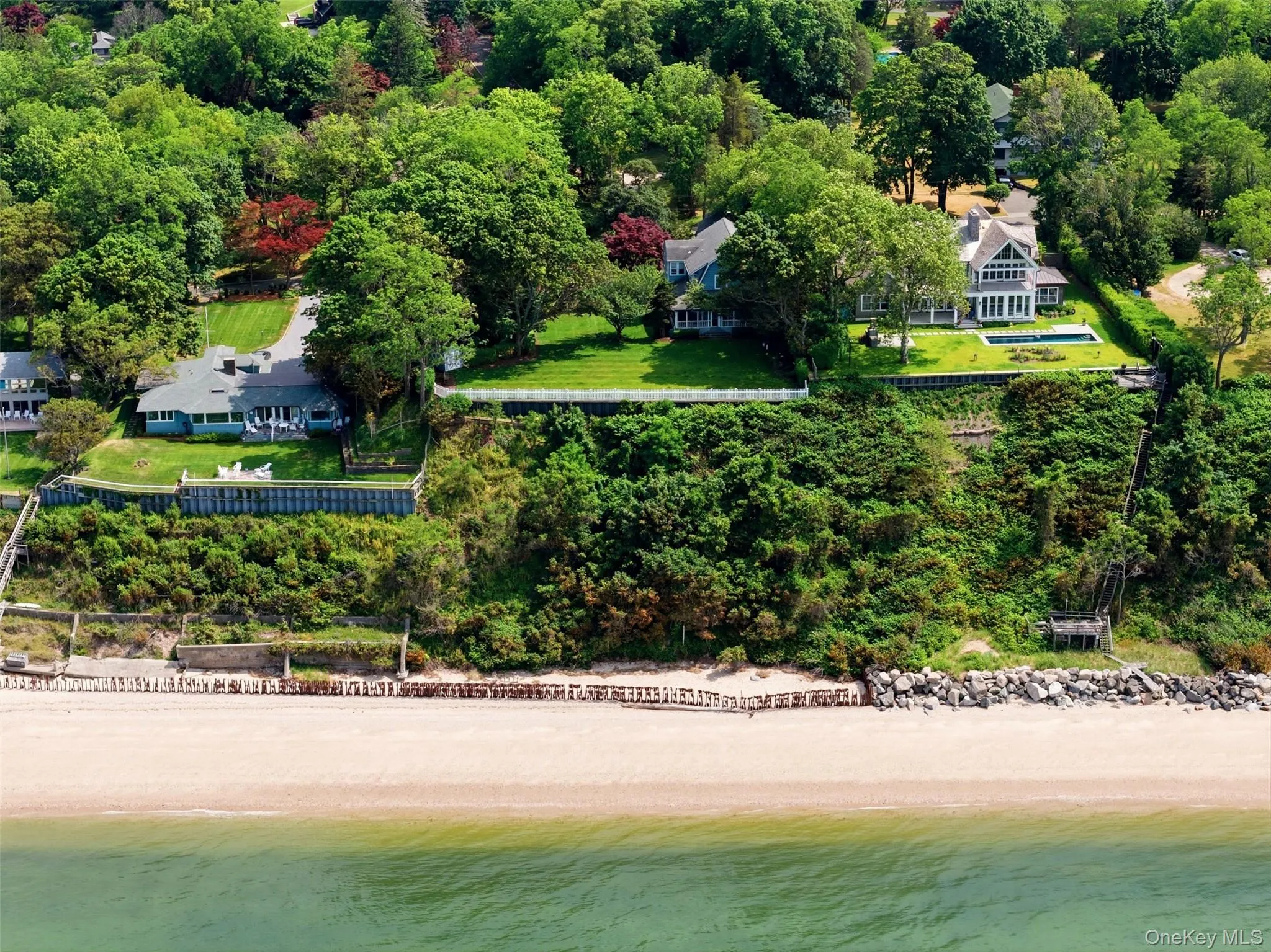 7 Thompson Street, Brookhaven, NY, 5 Bedrooms Bedrooms, 15 Rooms Rooms,3 BathroomsBathrooms,Residential,For Rent,Thompson,0,1015534 7 Thompson Street, Brookhaven, NY, 5 Bedrooms Bedrooms, 15 Rooms Rooms,3 BathroomsBathrooms,Residential,For Rent,Thompson,0,1015534