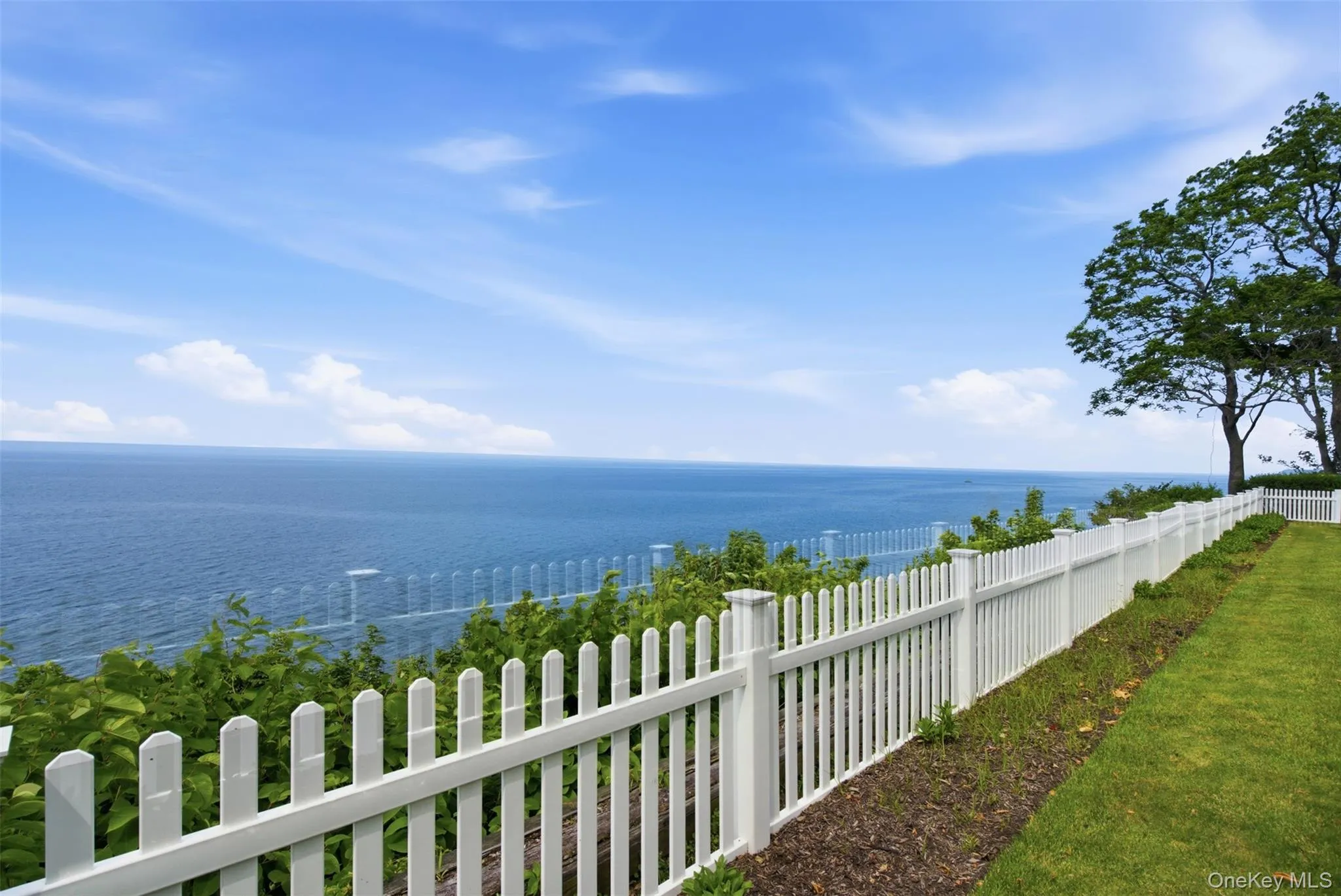 7 Thompson Street, Brookhaven, NY, 5 Bedrooms Bedrooms, 15 Rooms Rooms,3 BathroomsBathrooms,Residential,For Rent,Thompson,0,1015534 7 Thompson Street, Brookhaven, NY, 5 Bedrooms Bedrooms, 15 Rooms Rooms,3 BathroomsBathrooms,Residential,For Rent,Thompson,0,1015534