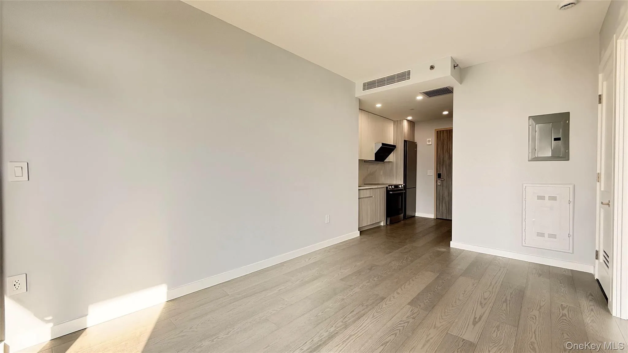 134-11 Franklin Avenue, New York, NY, 1 Bedroom Bedrooms, 3 Rooms Rooms,1 BathroomBathrooms,Residential Lease,For Rent,Franklin,0,1015535 134-11 Franklin Avenue, New York, NY, 1 Bedroom Bedrooms, 3 Rooms Rooms,1 BathroomBathrooms,Residential Lease,For Rent,Franklin,0,1015535