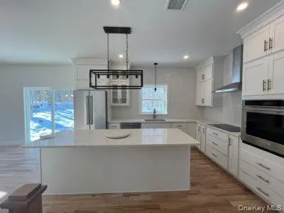 4 James Place, Deerpark, NY, 4 Bedrooms Bedrooms, 8 Rooms Rooms,2 BathroomsBathrooms,Residential,For Rent,James,0,1015536 4 James Place, Deerpark, NY, 4 Bedrooms Bedrooms, 8 Rooms Rooms,2 BathroomsBathrooms,Residential,For Rent,James,0,1015536