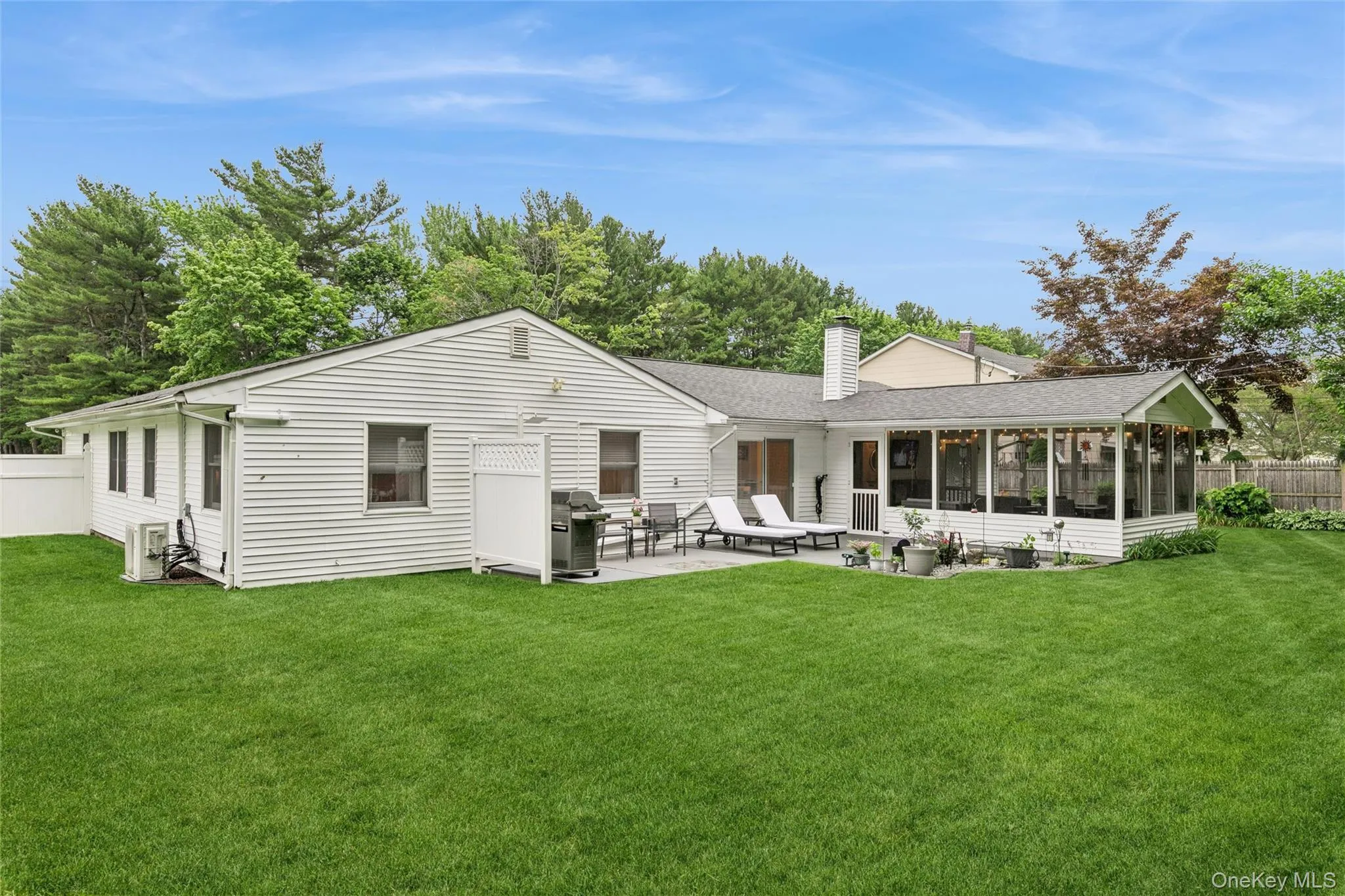 16 Parson Drive, Brookhaven, NY, 3 Bedrooms Bedrooms, 7 Rooms Rooms,2 BathroomsBathrooms,Residential,For Rent,Parson,0,1015539 16 Parson Drive, Brookhaven, NY, 3 Bedrooms Bedrooms, 7 Rooms Rooms,2 BathroomsBathrooms,Residential,For Rent,Parson,0,1015539