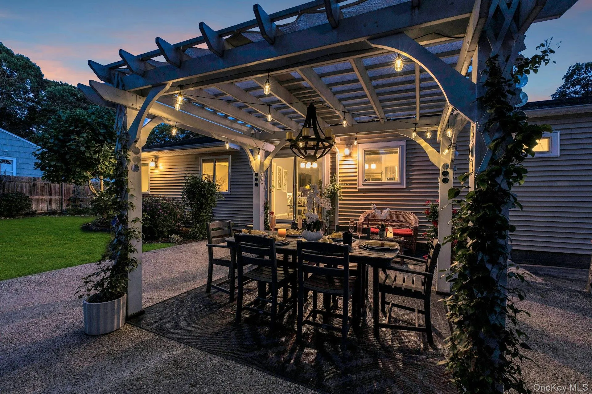 116 Tiana Road, Southampton, NY, 4 Bedrooms Bedrooms, 7 Rooms Rooms,2 BathroomsBathrooms,Residential,For Rent,Tiana,0,KEY1015541 116 Tiana Road, Southampton, NY, 4 Bedrooms Bedrooms, 7 Rooms Rooms,2 BathroomsBathrooms,Residential,For Rent,Tiana,0,KEY1015541