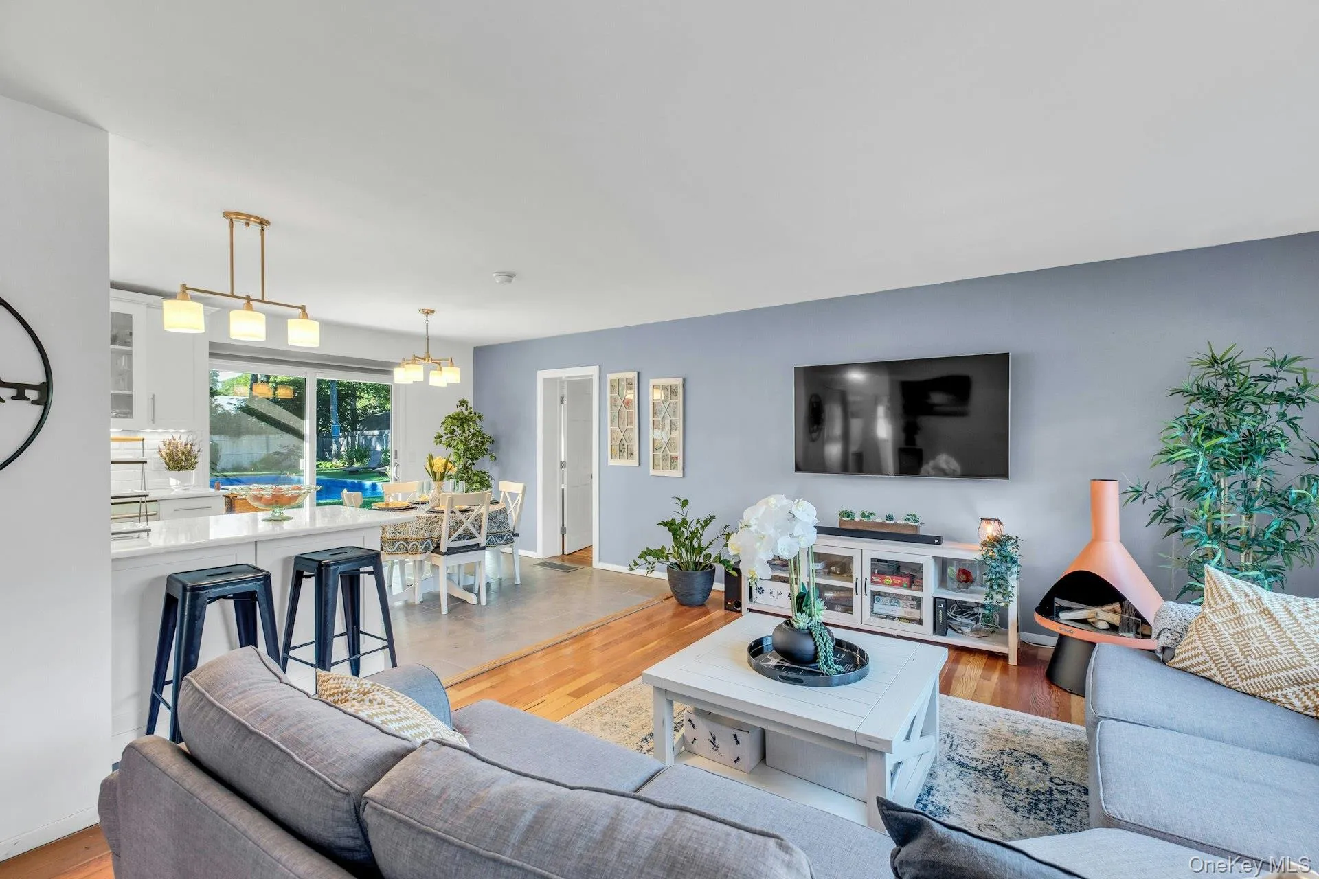 116 Tiana Road, Southampton, NY, 4 Bedrooms Bedrooms, 7 Rooms Rooms,2 BathroomsBathrooms,Residential,For Rent,Tiana,0,1015541 116 Tiana Road, Southampton, NY, 4 Bedrooms Bedrooms, 7 Rooms Rooms,2 BathroomsBathrooms,Residential,For Rent,Tiana,0,1015541