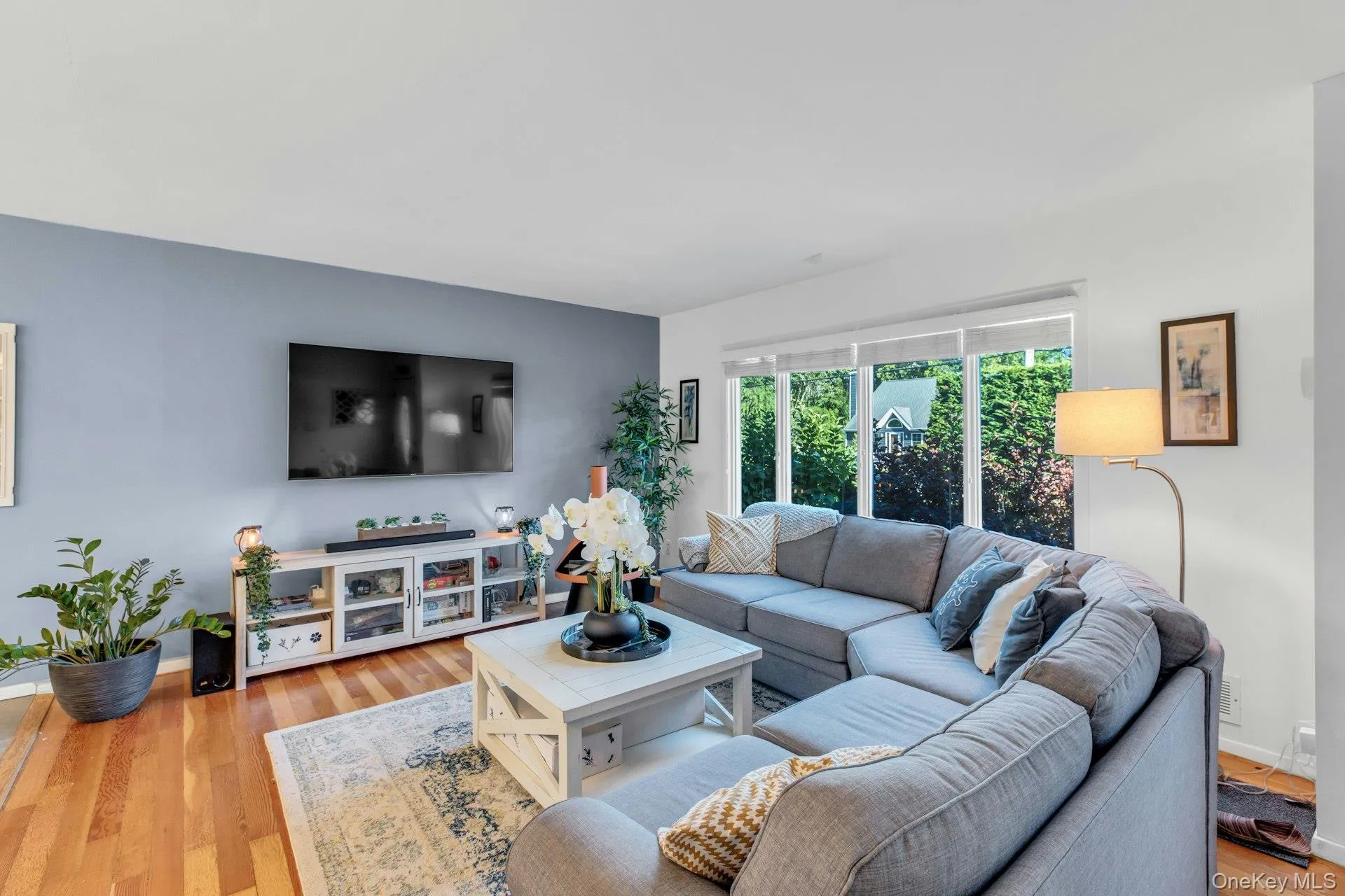 116 Tiana Road, Southampton, NY, 4 Bedrooms Bedrooms, 7 Rooms Rooms,2 BathroomsBathrooms,Residential,For Rent,Tiana,0,1015541 116 Tiana Road, Southampton, NY, 4 Bedrooms Bedrooms, 7 Rooms Rooms,2 BathroomsBathrooms,Residential,For Rent,Tiana,0,1015541