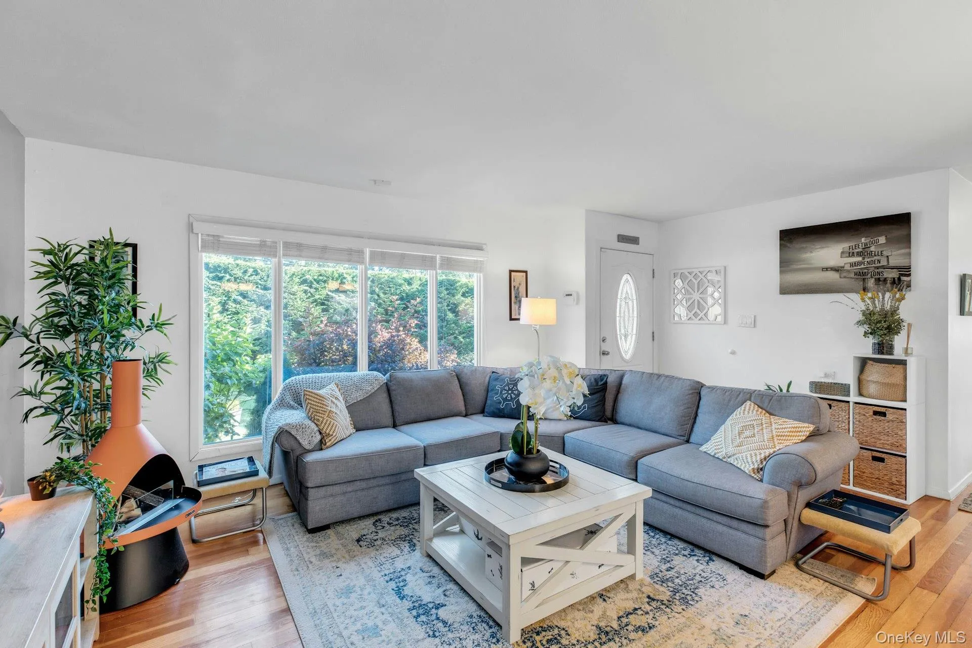 116 Tiana Road, Southampton, NY, 4 Bedrooms Bedrooms, 7 Rooms Rooms,2 BathroomsBathrooms,Residential,For Rent,Tiana,0,1015541 116 Tiana Road, Southampton, NY, 4 Bedrooms Bedrooms, 7 Rooms Rooms,2 BathroomsBathrooms,Residential,For Rent,Tiana,0,1015541