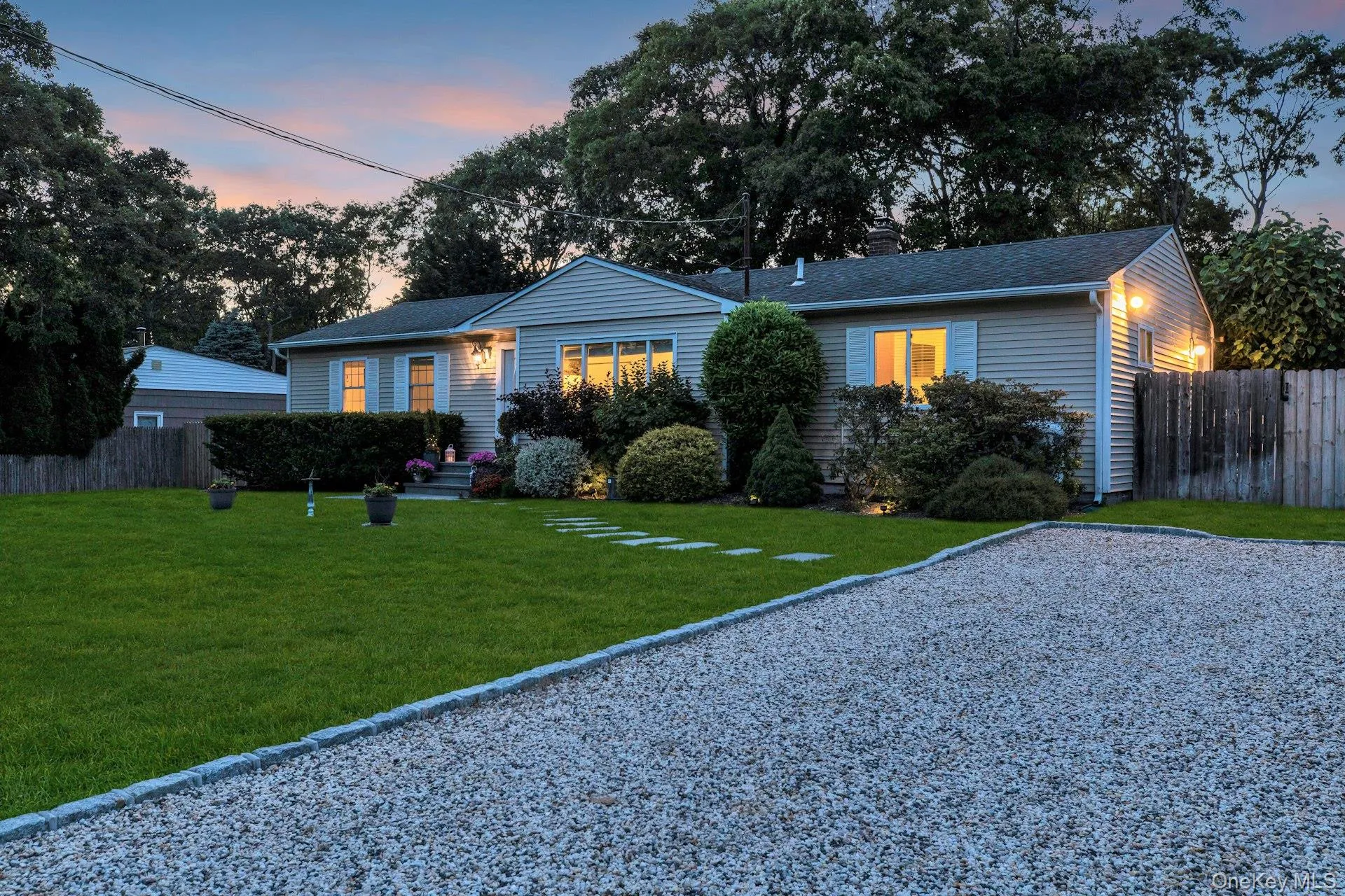 116 Tiana Road, Southampton, NY, 4 Bedrooms Bedrooms, 7 Rooms Rooms,2 BathroomsBathrooms,Residential,For Rent,Tiana,0,1015541 116 Tiana Road, Southampton, NY, 4 Bedrooms Bedrooms, 7 Rooms Rooms,2 BathroomsBathrooms,Residential,For Rent,Tiana,0,1015541