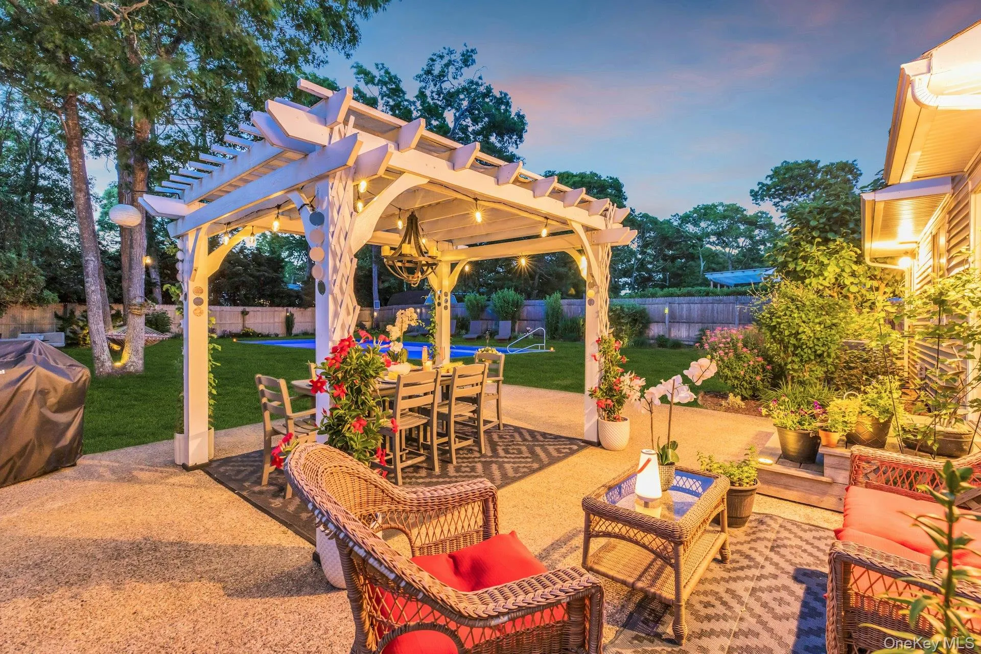 116 Tiana Road, Southampton, NY, 4 Bedrooms Bedrooms, 7 Rooms Rooms,2 BathroomsBathrooms,Residential,For Rent,Tiana,0,1015541 116 Tiana Road, Southampton, NY, 4 Bedrooms Bedrooms, 7 Rooms Rooms,2 BathroomsBathrooms,Residential,For Rent,Tiana,0,1015541