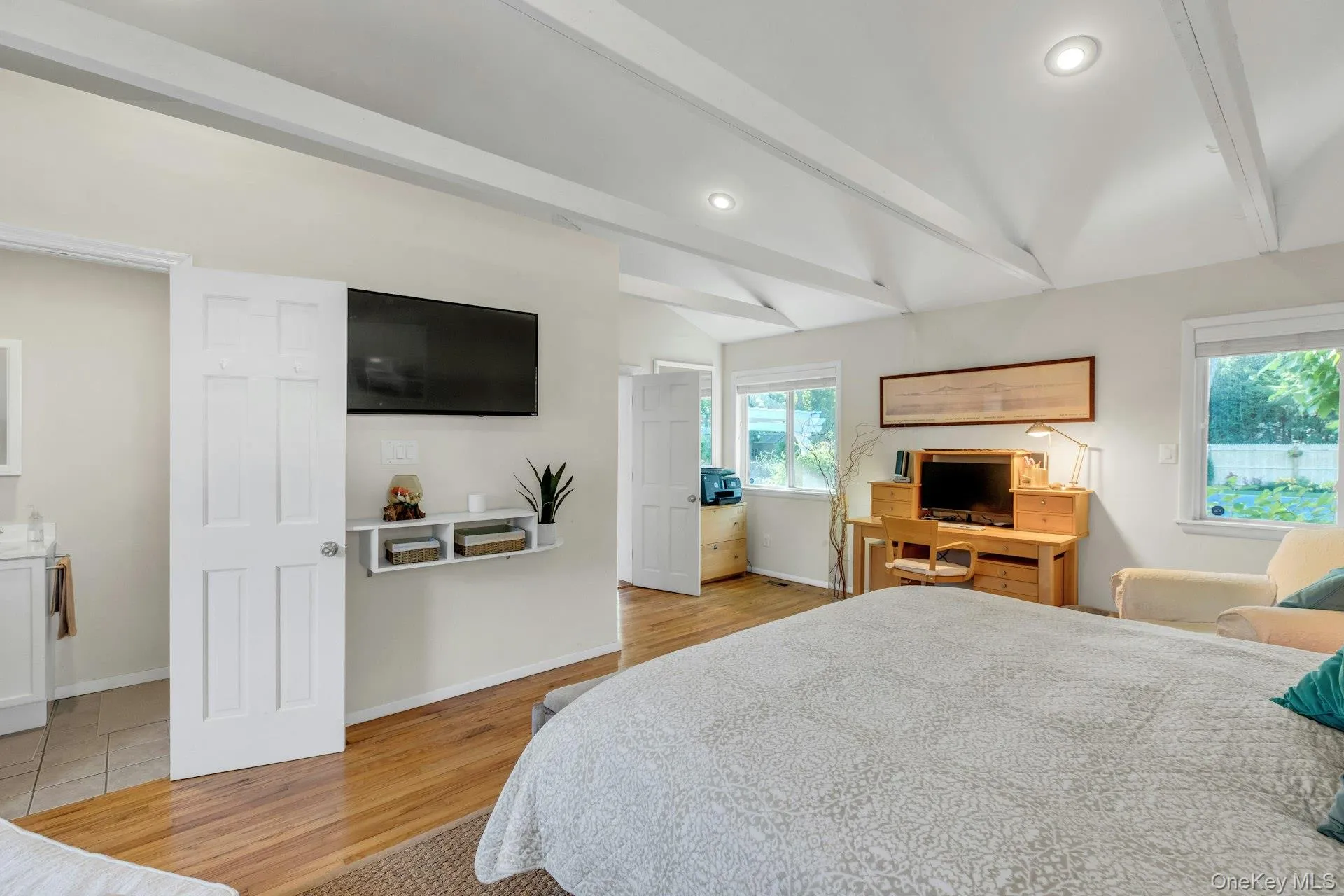 116 Tiana Road, Southampton, NY, 4 Bedrooms Bedrooms, 7 Rooms Rooms,2 BathroomsBathrooms,Residential,For Rent,Tiana,0,1015541 116 Tiana Road, Southampton, NY, 4 Bedrooms Bedrooms, 7 Rooms Rooms,2 BathroomsBathrooms,Residential,For Rent,Tiana,0,1015541