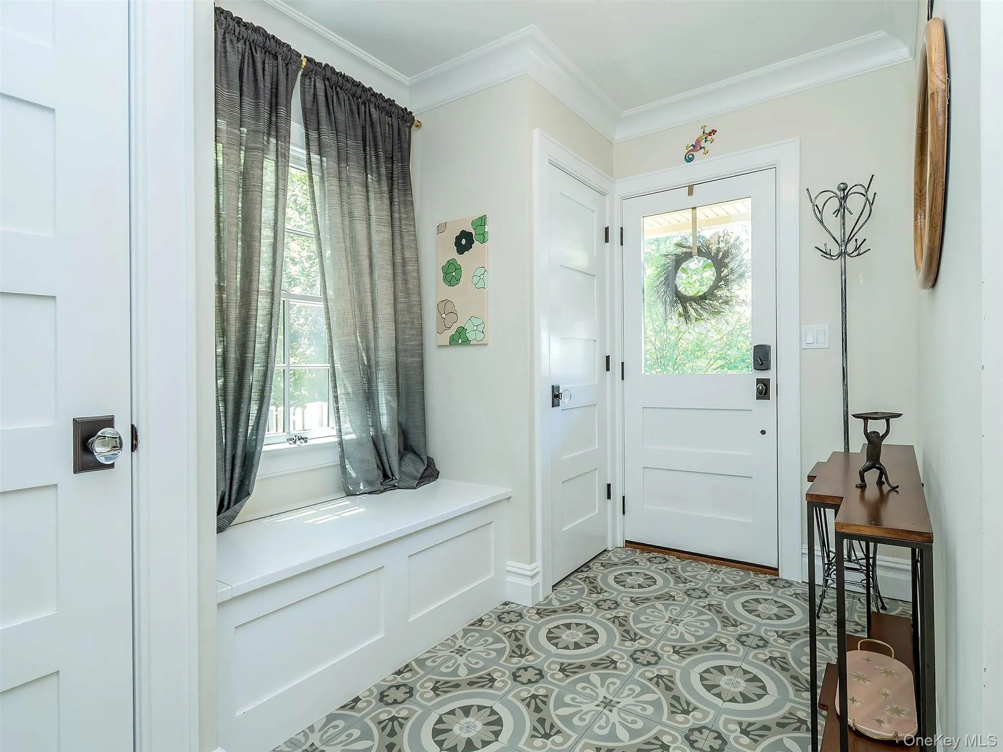73 Lafayette Avenue, Oyster Bay, NY, 4 Bedrooms Bedrooms, 10 Rooms Rooms,2 BathroomsBathrooms,Residential,For Rent,Lafayette,0,1015549 73 Lafayette Avenue, Oyster Bay, NY, 4 Bedrooms Bedrooms, 10 Rooms Rooms,2 BathroomsBathrooms,Residential,For Rent,Lafayette,0,1015549