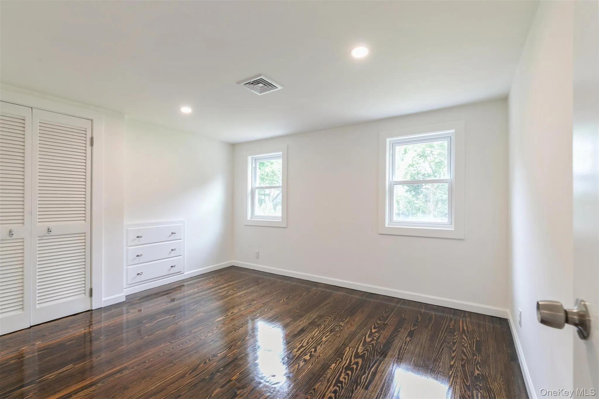 54 Ocean Avenue, Brookhaven, NY, 4 Bedrooms Bedrooms, 8 Rooms Rooms,2 BathroomsBathrooms,Residential,For Rent,Ocean,0,1015550 54 Ocean Avenue, Brookhaven, NY, 4 Bedrooms Bedrooms, 8 Rooms Rooms,2 BathroomsBathrooms,Residential,For Rent,Ocean,0,1015550