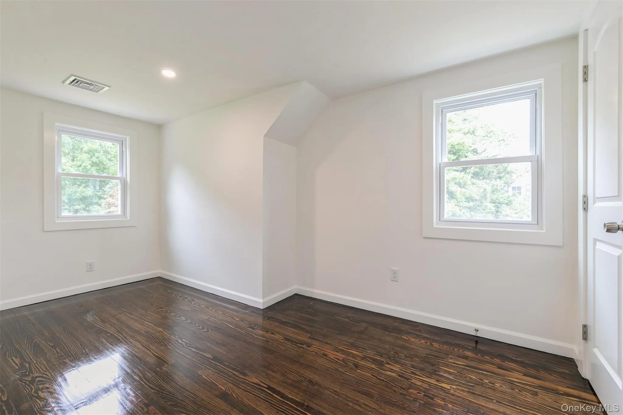 54 Ocean Avenue, Brookhaven, NY, 4 Bedrooms Bedrooms, 8 Rooms Rooms,2 BathroomsBathrooms,Residential,For Rent,Ocean,0,1015550 54 Ocean Avenue, Brookhaven, NY, 4 Bedrooms Bedrooms, 8 Rooms Rooms,2 BathroomsBathrooms,Residential,For Rent,Ocean,0,1015550