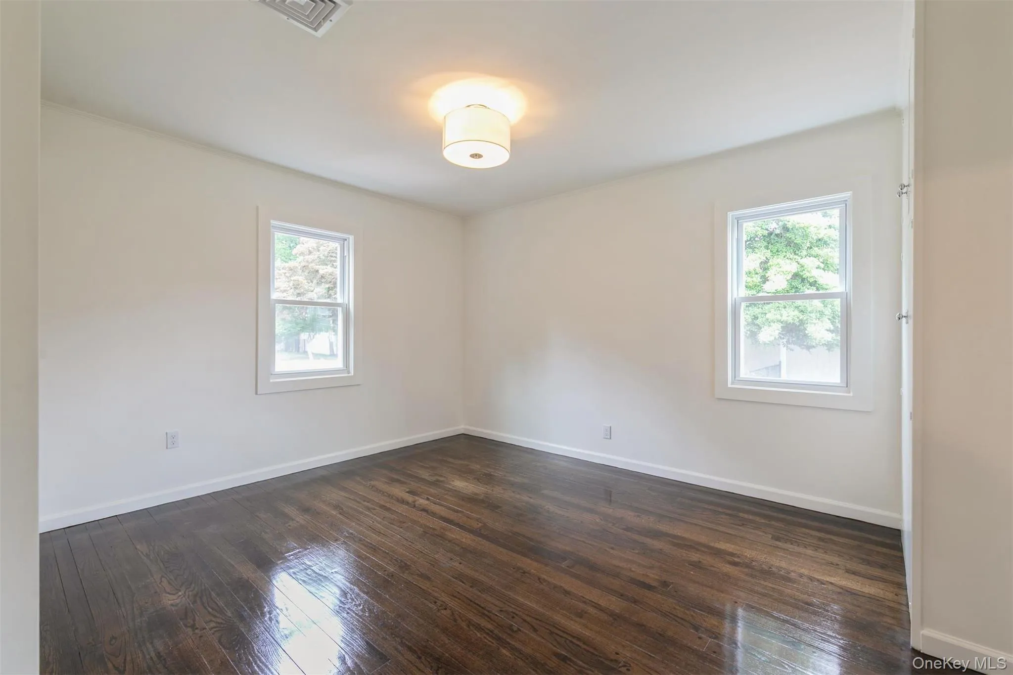 54 Ocean Avenue, Brookhaven, NY, 4 Bedrooms Bedrooms, 8 Rooms Rooms,2 BathroomsBathrooms,Residential,For Rent,Ocean,0,1015550 54 Ocean Avenue, Brookhaven, NY, 4 Bedrooms Bedrooms, 8 Rooms Rooms,2 BathroomsBathrooms,Residential,For Rent,Ocean,0,1015550