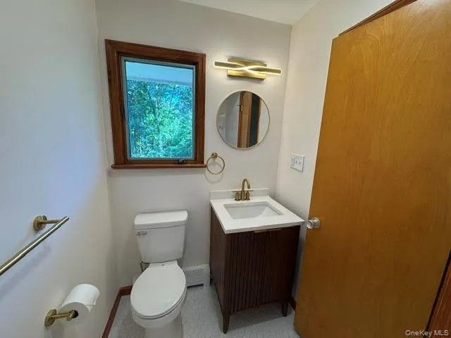 49 Chestnut Lane, Newburgh (town), NY, 4 Bedrooms Bedrooms, 8 Rooms Rooms,2 BathroomsBathrooms,Residential Lease,For Rent,Chestnut,0,1015555 49 Chestnut Lane, Newburgh (town), NY, 4 Bedrooms Bedrooms, 8 Rooms Rooms,2 BathroomsBathrooms,Residential Lease,For Rent,Chestnut,0,1015555