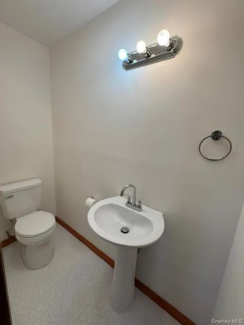 49 Chestnut Lane, Newburgh (town), NY, 4 Bedrooms Bedrooms, 8 Rooms Rooms,2 BathroomsBathrooms,Residential Lease,For Rent,Chestnut,0,1015555 49 Chestnut Lane, Newburgh (town), NY, 4 Bedrooms Bedrooms, 8 Rooms Rooms,2 BathroomsBathrooms,Residential Lease,For Rent,Chestnut,0,1015555