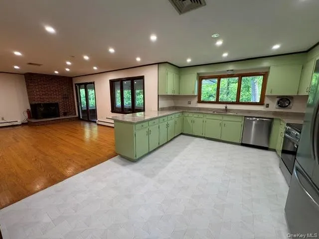 49 Chestnut Lane, Newburgh (town), NY, 4 Bedrooms Bedrooms, 8 Rooms Rooms,2 BathroomsBathrooms,Residential Lease,For Rent,Chestnut,0,1015555 49 Chestnut Lane, Newburgh (town), NY, 4 Bedrooms Bedrooms, 8 Rooms Rooms,2 BathroomsBathrooms,Residential Lease,For Rent,Chestnut,0,1015555