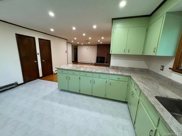 49 Chestnut Lane, Newburgh (town), NY, 4 Bedrooms Bedrooms, 8 Rooms Rooms,2 BathroomsBathrooms,Residential Lease,For Rent,Chestnut,0,1015555 49 Chestnut Lane, Newburgh (town), NY, 4 Bedrooms Bedrooms, 8 Rooms Rooms,2 BathroomsBathrooms,Residential Lease,For Rent,Chestnut,0,1015555