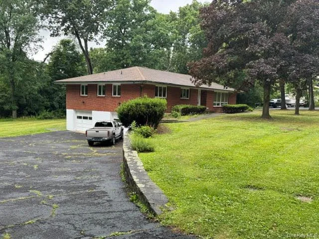 49 Chestnut Lane, Newburgh (town), NY, 4 Bedrooms Bedrooms, 8 Rooms Rooms,2 BathroomsBathrooms,Residential Lease,For Rent,Chestnut,0,KEY1015555 49 Chestnut Lane, Newburgh (town), NY, 4 Bedrooms Bedrooms, 8 Rooms Rooms,2 BathroomsBathrooms,Residential Lease,For Rent,Chestnut,0,KEY1015555