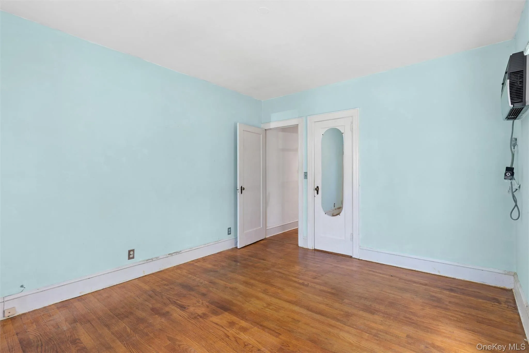 3817 208th Street, New York, NY, 3 Bedrooms Bedrooms, 9 Rooms Rooms,2 BathroomsBathrooms,Residential,For Rent,208th,0,KEY1015569 3817 208th Street, New York, NY, 3 Bedrooms Bedrooms, 9 Rooms Rooms,2 BathroomsBathrooms,Residential,For Rent,208th,0,KEY1015569