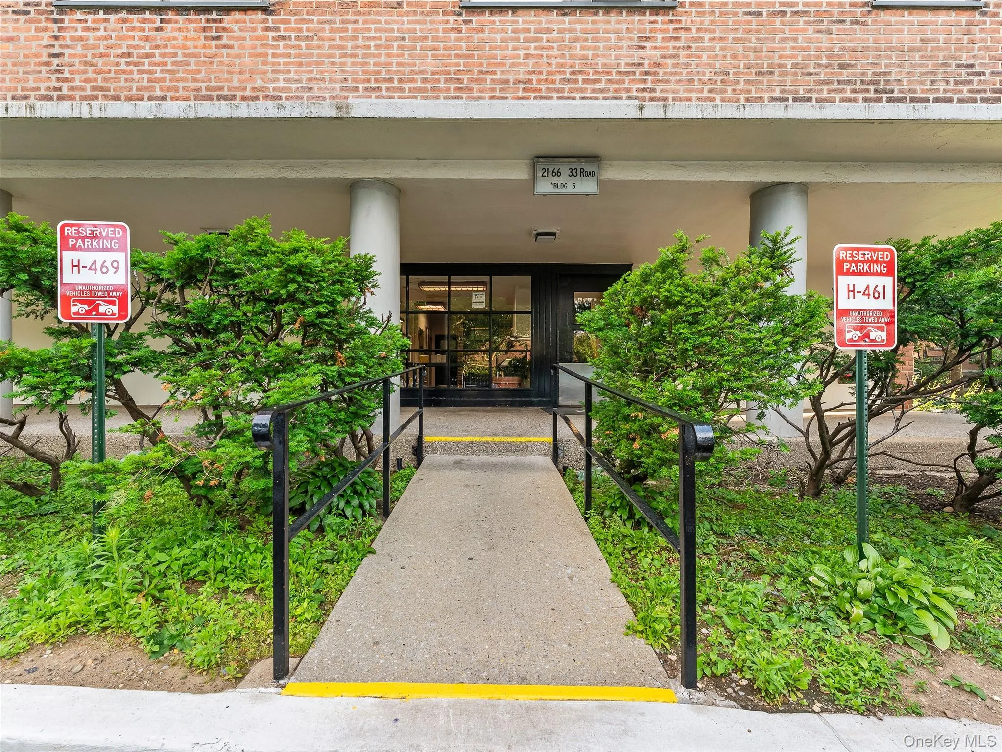 21-66 33rd Road, New York, NY, 2 Bedrooms Bedrooms, 5 Rooms Rooms,1 BathroomBathrooms,Residential,For Rent,33rd,0,1015570 21-66 33rd Road, New York, NY, 2 Bedrooms Bedrooms, 5 Rooms Rooms,1 BathroomBathrooms,Residential,For Rent,33rd,0,1015570