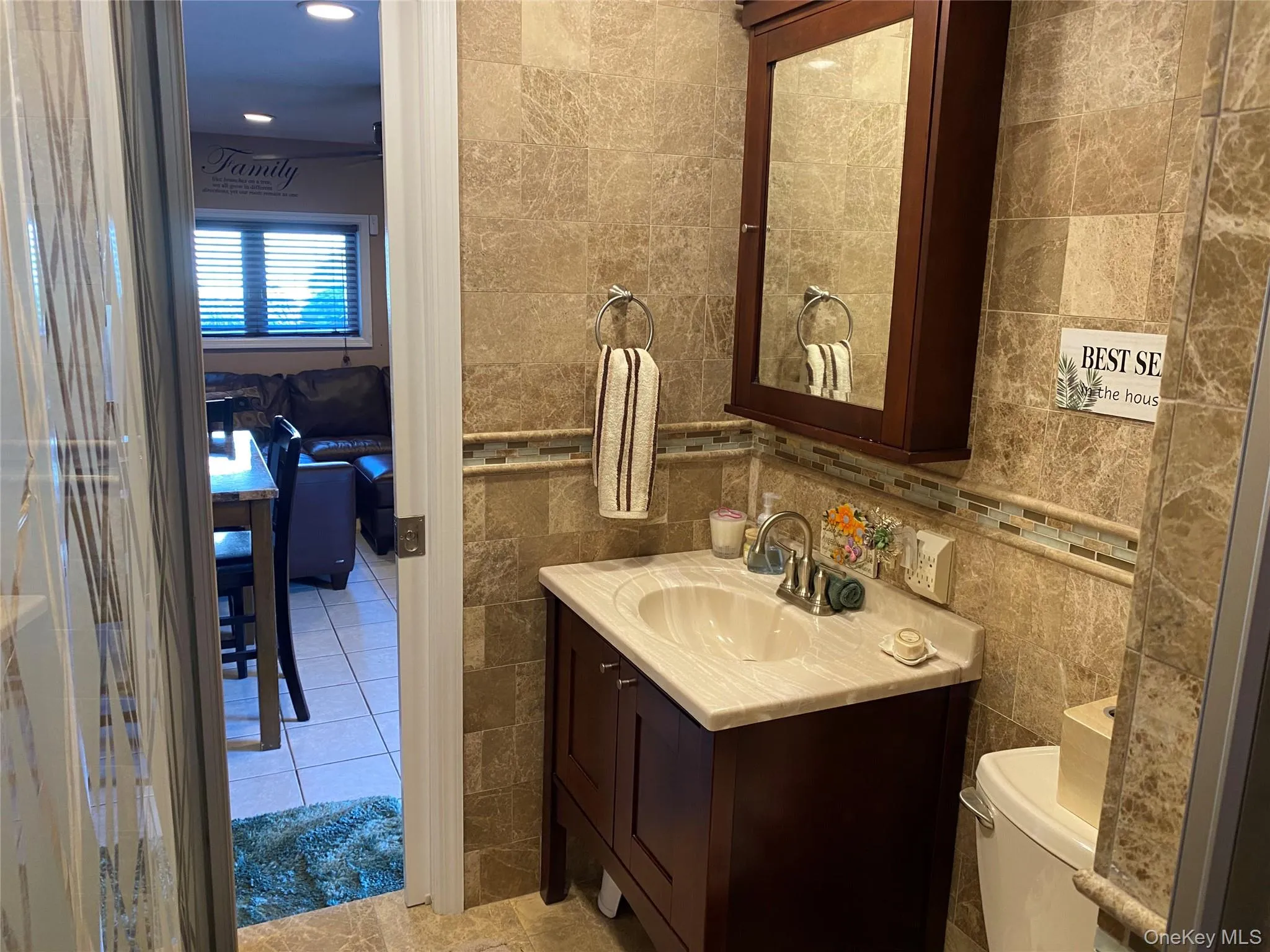43 Headline Rd. Headline Road, Babylon, NY, 1 Bedroom Bedrooms, 3 Rooms Rooms,1 BathroomBathrooms,Residential Lease,For Rent,Headline,0,1015577 43 Headline Rd. Headline Road, Babylon, NY, 1 Bedroom Bedrooms, 3 Rooms Rooms,1 BathroomBathrooms,Residential Lease,For Rent,Headline,0,1015577