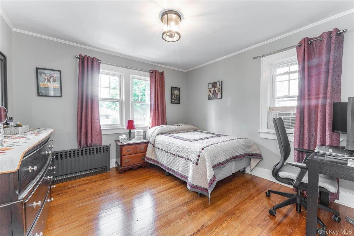 77 Hiawatha Drive, Islip, NY, 3 Bedrooms Bedrooms, 6 Rooms Rooms,1 BathroomBathrooms,Residential,For Rent,Hiawatha,0,1015579 77 Hiawatha Drive, Islip, NY, 3 Bedrooms Bedrooms, 6 Rooms Rooms,1 BathroomBathrooms,Residential,For Rent,Hiawatha,0,1015579