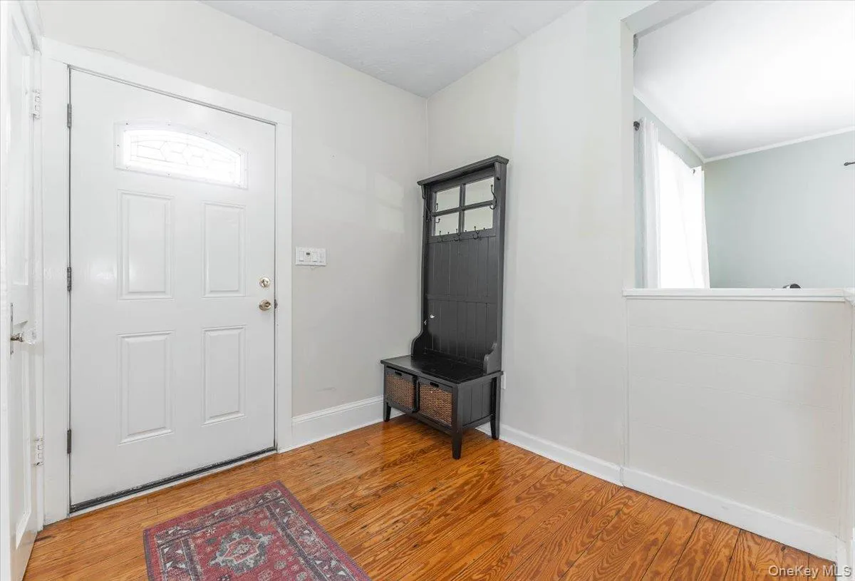 77 Hiawatha Drive, Islip, NY, 3 Bedrooms Bedrooms, 6 Rooms Rooms,1 BathroomBathrooms,Residential,For Rent,Hiawatha,0,1015579 77 Hiawatha Drive, Islip, NY, 3 Bedrooms Bedrooms, 6 Rooms Rooms,1 BathroomBathrooms,Residential,For Rent,Hiawatha,0,1015579
