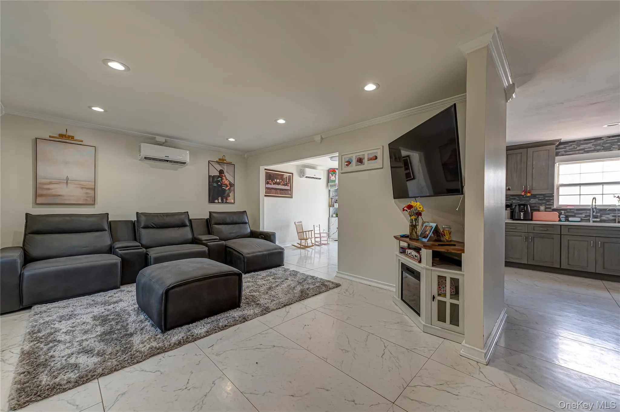 Open Layout with Tile Floor and High Hats Open Layout with Tile Floor and High Hats