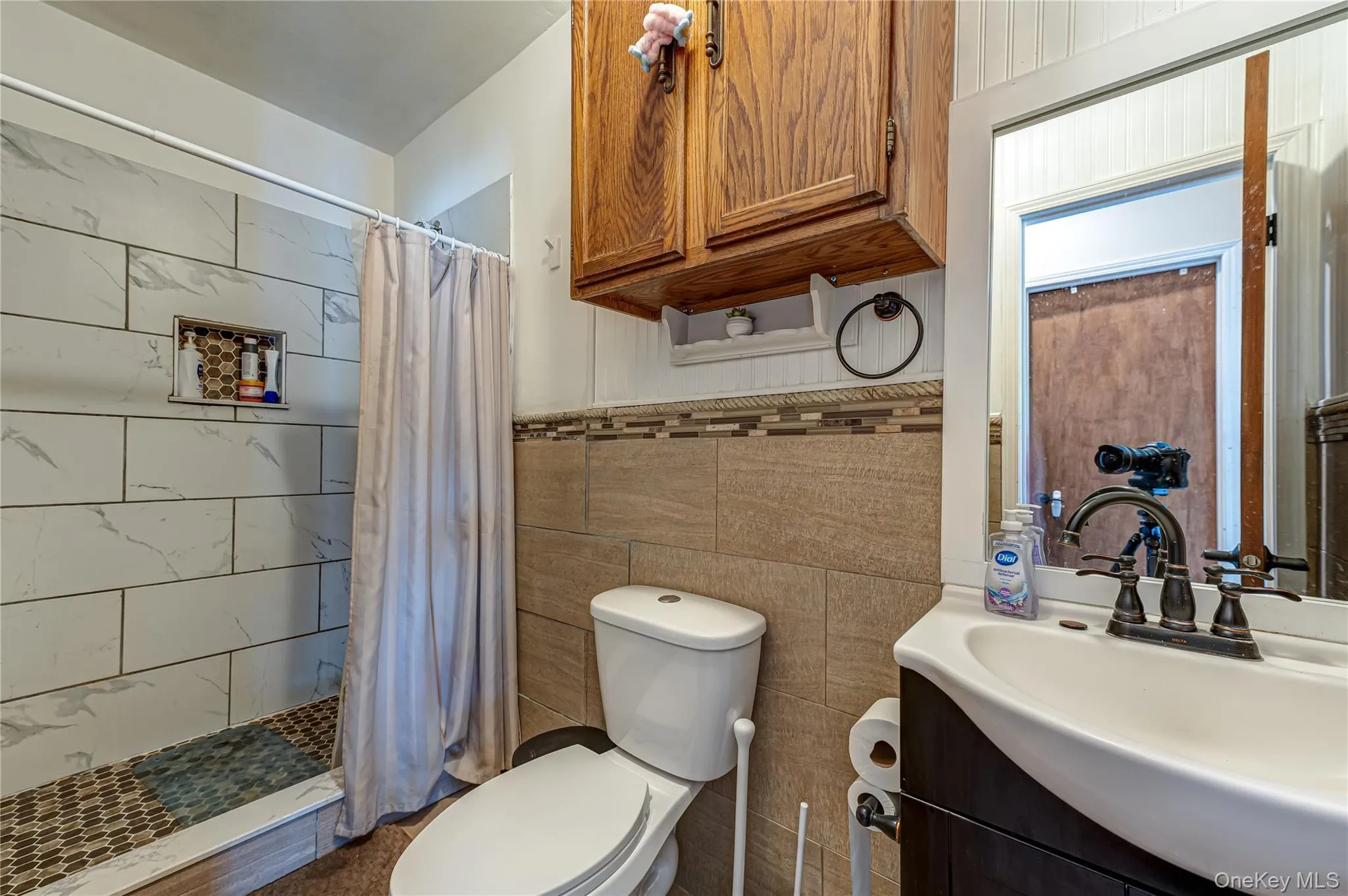 Apartment Full Bathroom Apartment Full Bathroom