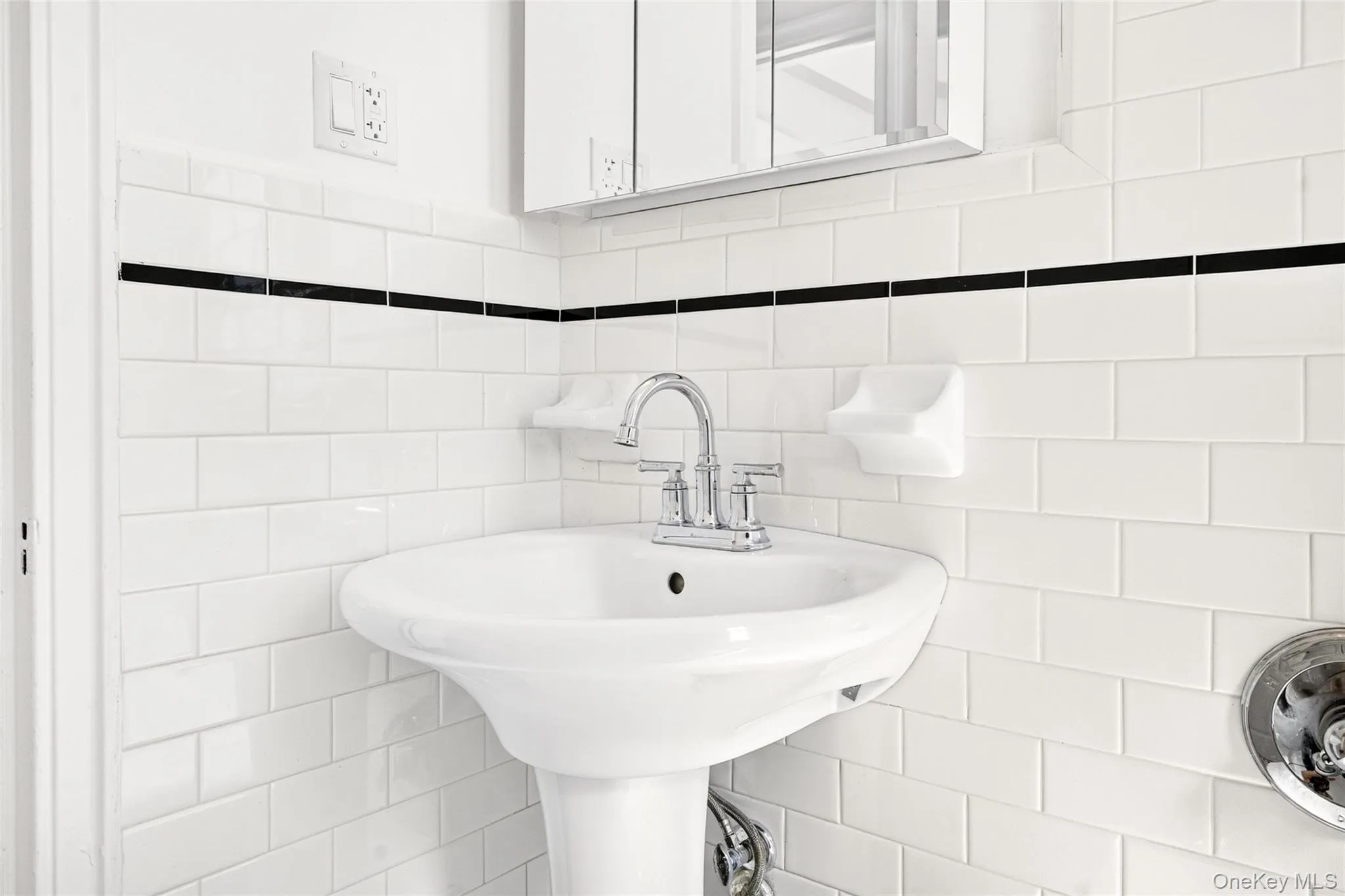 601 Pelham Parkway, New York, NY, 1 Bedroom Bedrooms, 3 Rooms Rooms,1 BathroomBathrooms,Residential,For Rent,Pelham,0,1015585 601 Pelham Parkway, New York, NY, 1 Bedroom Bedrooms, 3 Rooms Rooms,1 BathroomBathrooms,Residential,For Rent,Pelham,0,1015585