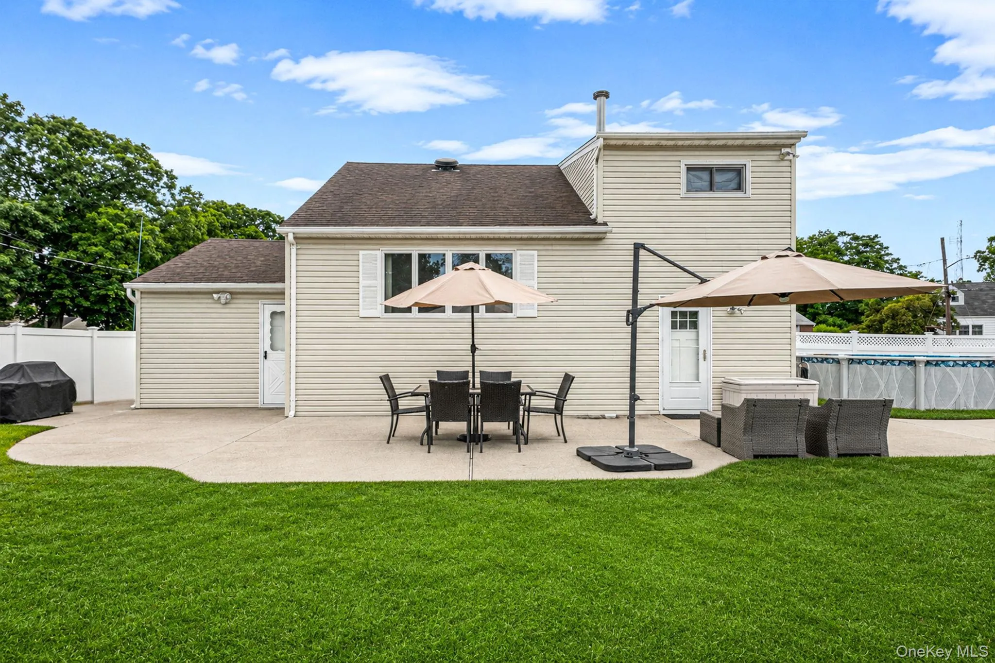 71 Colony Road, Brookhaven, NY, 3 Bedrooms Bedrooms, 8 Rooms Rooms,1 BathroomBathrooms,Residential,For Rent,Colony,0,1015586 71 Colony Road, Brookhaven, NY, 3 Bedrooms Bedrooms, 8 Rooms Rooms,1 BathroomBathrooms,Residential,For Rent,Colony,0,1015586