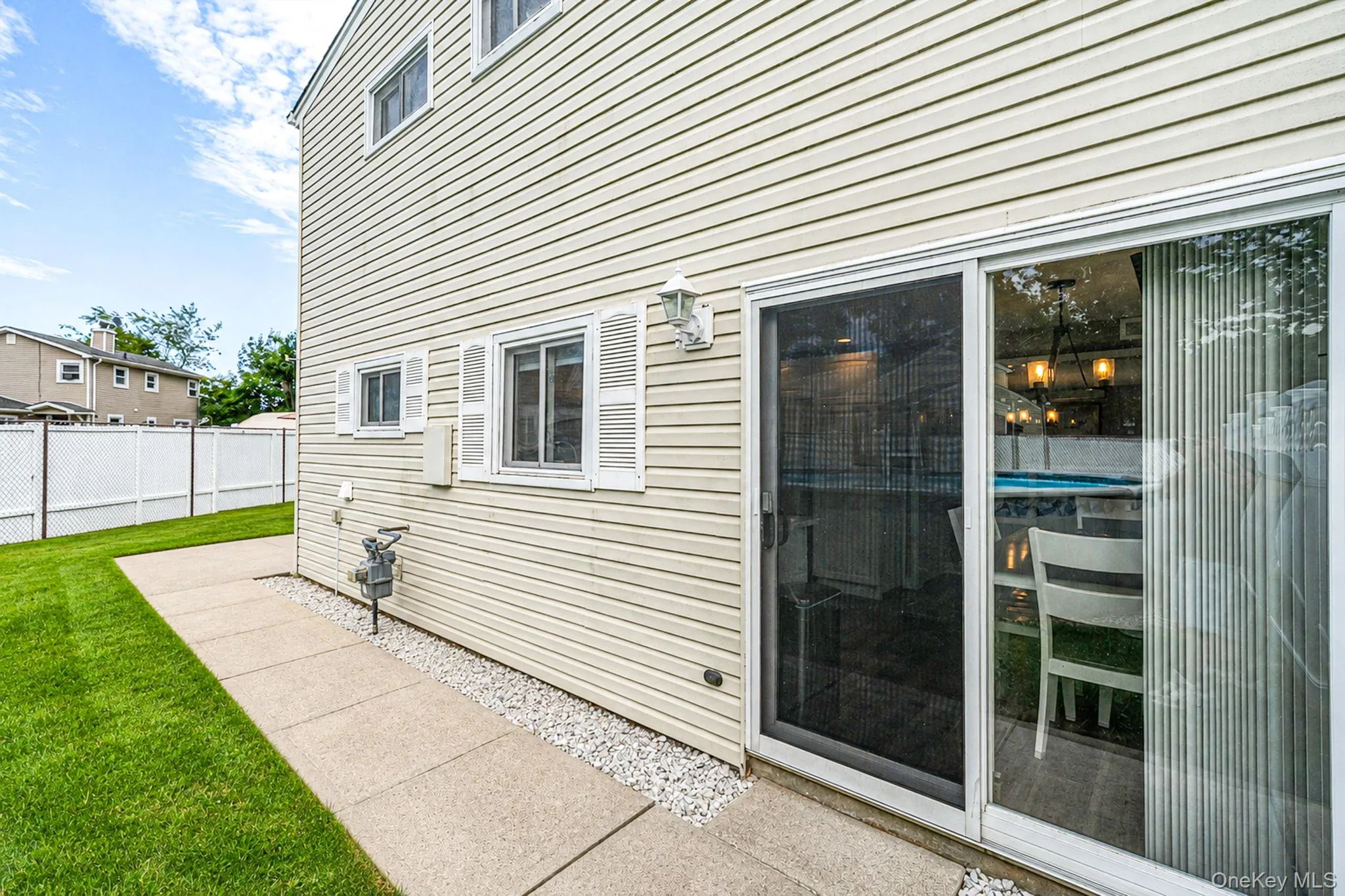 71 Colony Road, Brookhaven, NY, 3 Bedrooms Bedrooms, 8 Rooms Rooms,1 BathroomBathrooms,Residential,For Rent,Colony,0,1015586 71 Colony Road, Brookhaven, NY, 3 Bedrooms Bedrooms, 8 Rooms Rooms,1 BathroomBathrooms,Residential,For Rent,Colony,0,1015586