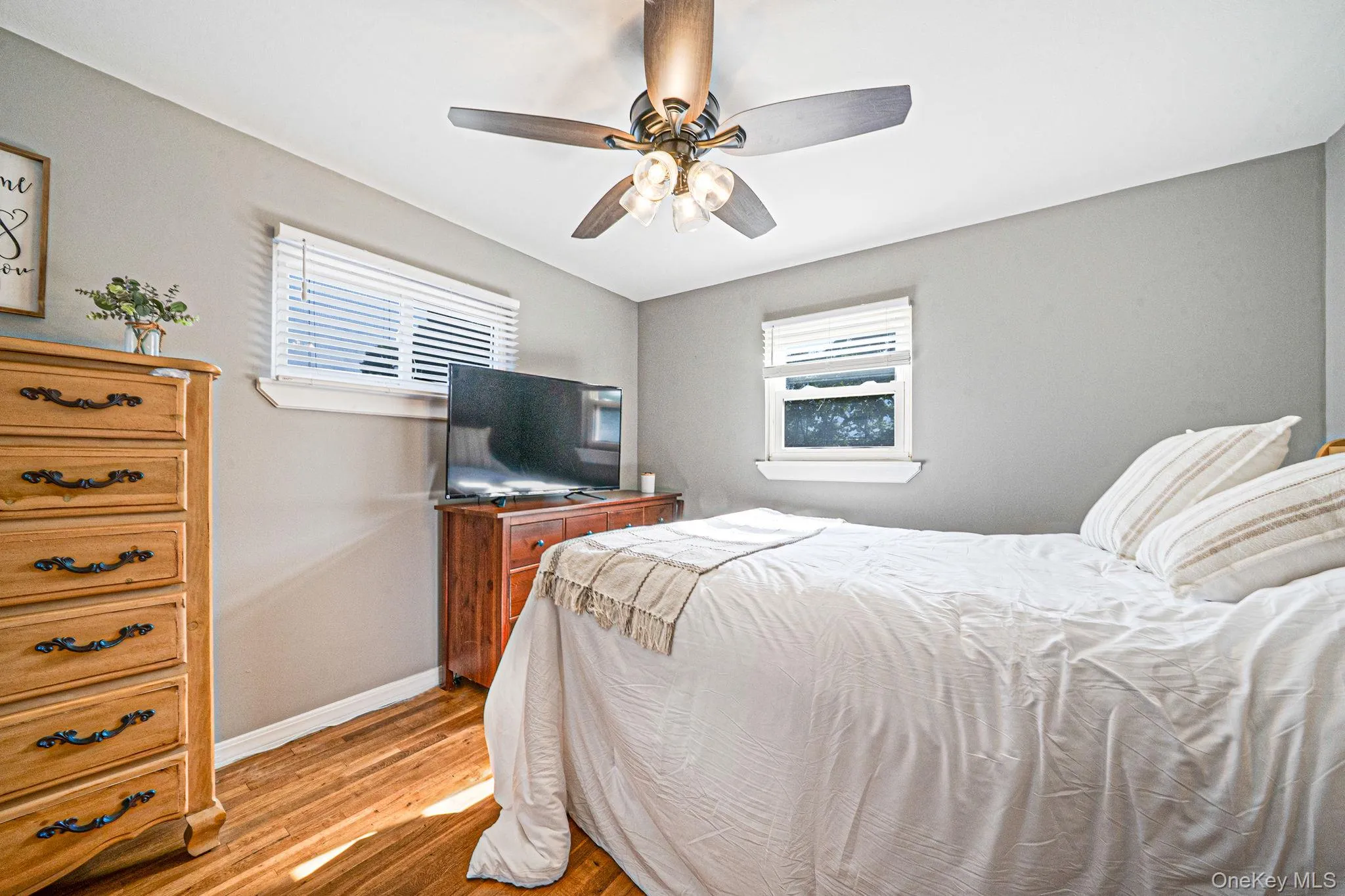 71 Colony Road, Brookhaven, NY, 3 Bedrooms Bedrooms, 8 Rooms Rooms,1 BathroomBathrooms,Residential,For Rent,Colony,0,1015586 71 Colony Road, Brookhaven, NY, 3 Bedrooms Bedrooms, 8 Rooms Rooms,1 BathroomBathrooms,Residential,For Rent,Colony,0,1015586