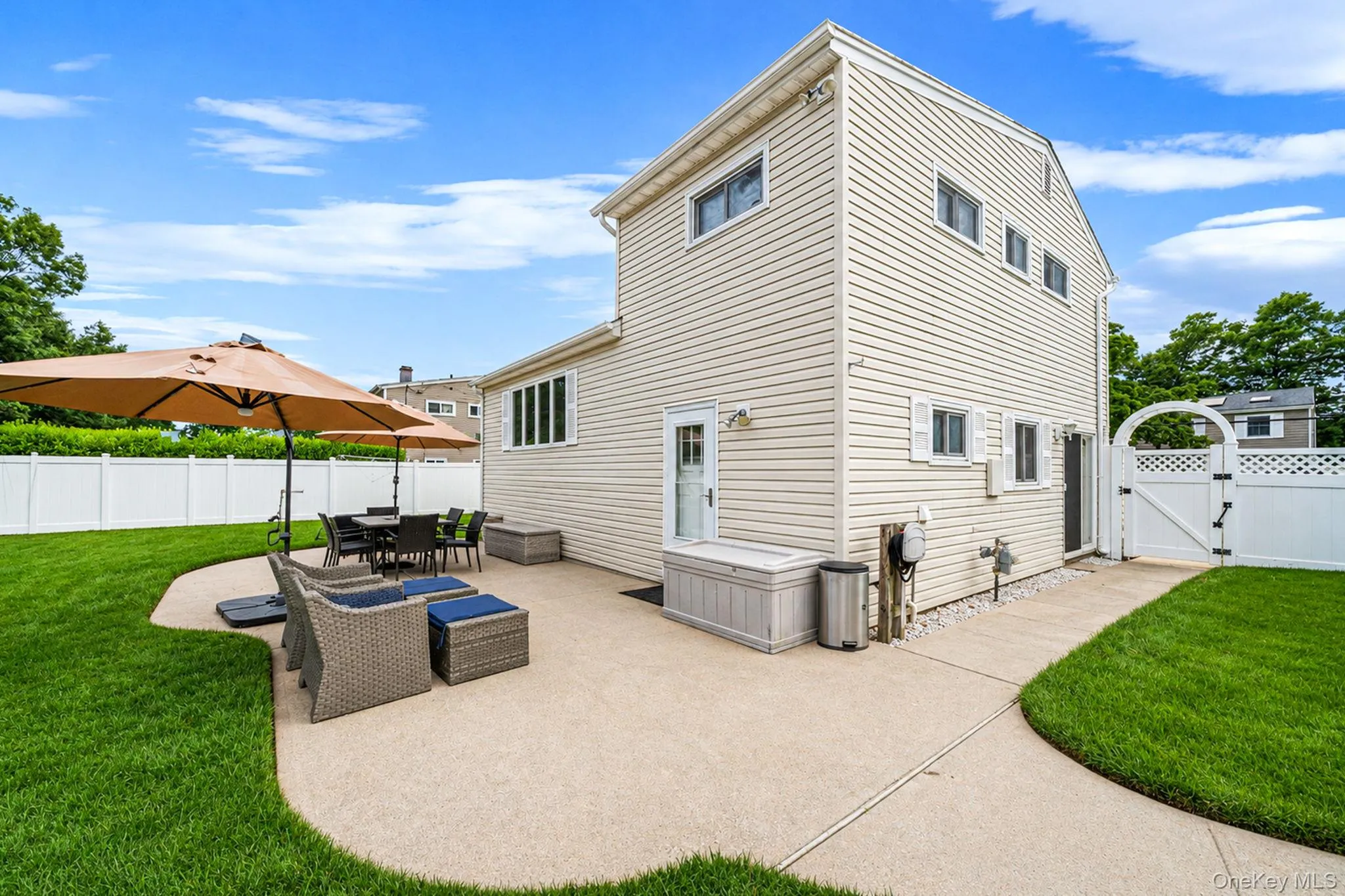 71 Colony Road, Brookhaven, NY, 3 Bedrooms Bedrooms, 8 Rooms Rooms,1 BathroomBathrooms,Residential,For Rent,Colony,0,1015586 71 Colony Road, Brookhaven, NY, 3 Bedrooms Bedrooms, 8 Rooms Rooms,1 BathroomBathrooms,Residential,For Rent,Colony,0,1015586