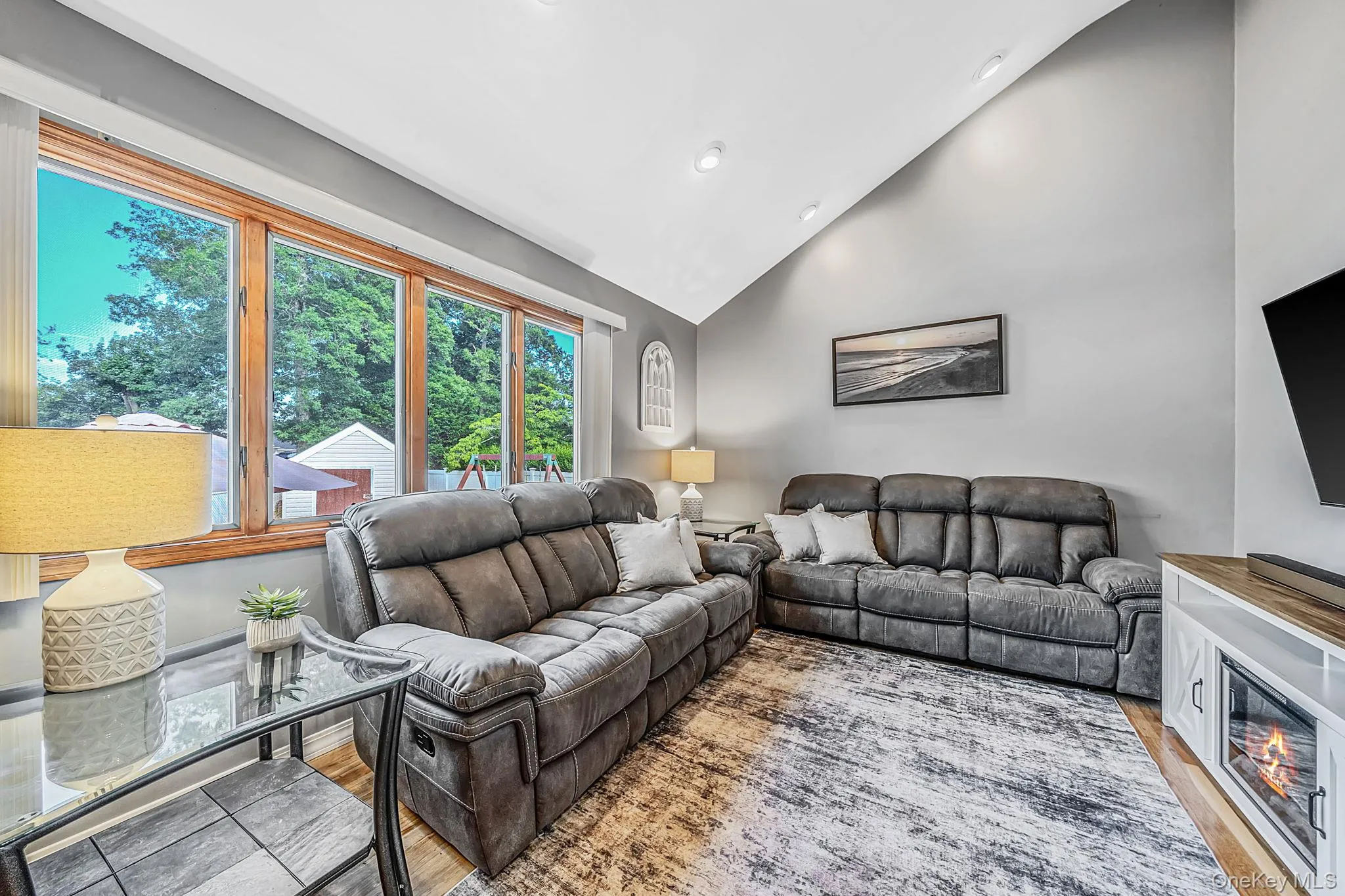 71 Colony Road, Brookhaven, NY, 3 Bedrooms Bedrooms, 8 Rooms Rooms,1 BathroomBathrooms,Residential,For Rent,Colony,0,1015586 71 Colony Road, Brookhaven, NY, 3 Bedrooms Bedrooms, 8 Rooms Rooms,1 BathroomBathrooms,Residential,For Rent,Colony,0,1015586