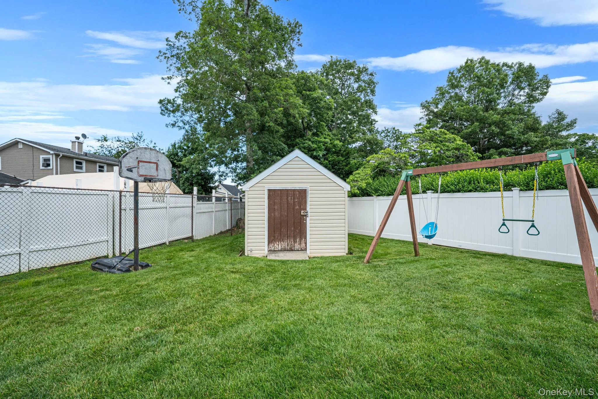 71 Colony Road, Brookhaven, NY, 3 Bedrooms Bedrooms, 8 Rooms Rooms,1 BathroomBathrooms,Residential,For Rent,Colony,0,1015586 71 Colony Road, Brookhaven, NY, 3 Bedrooms Bedrooms, 8 Rooms Rooms,1 BathroomBathrooms,Residential,For Rent,Colony,0,1015586