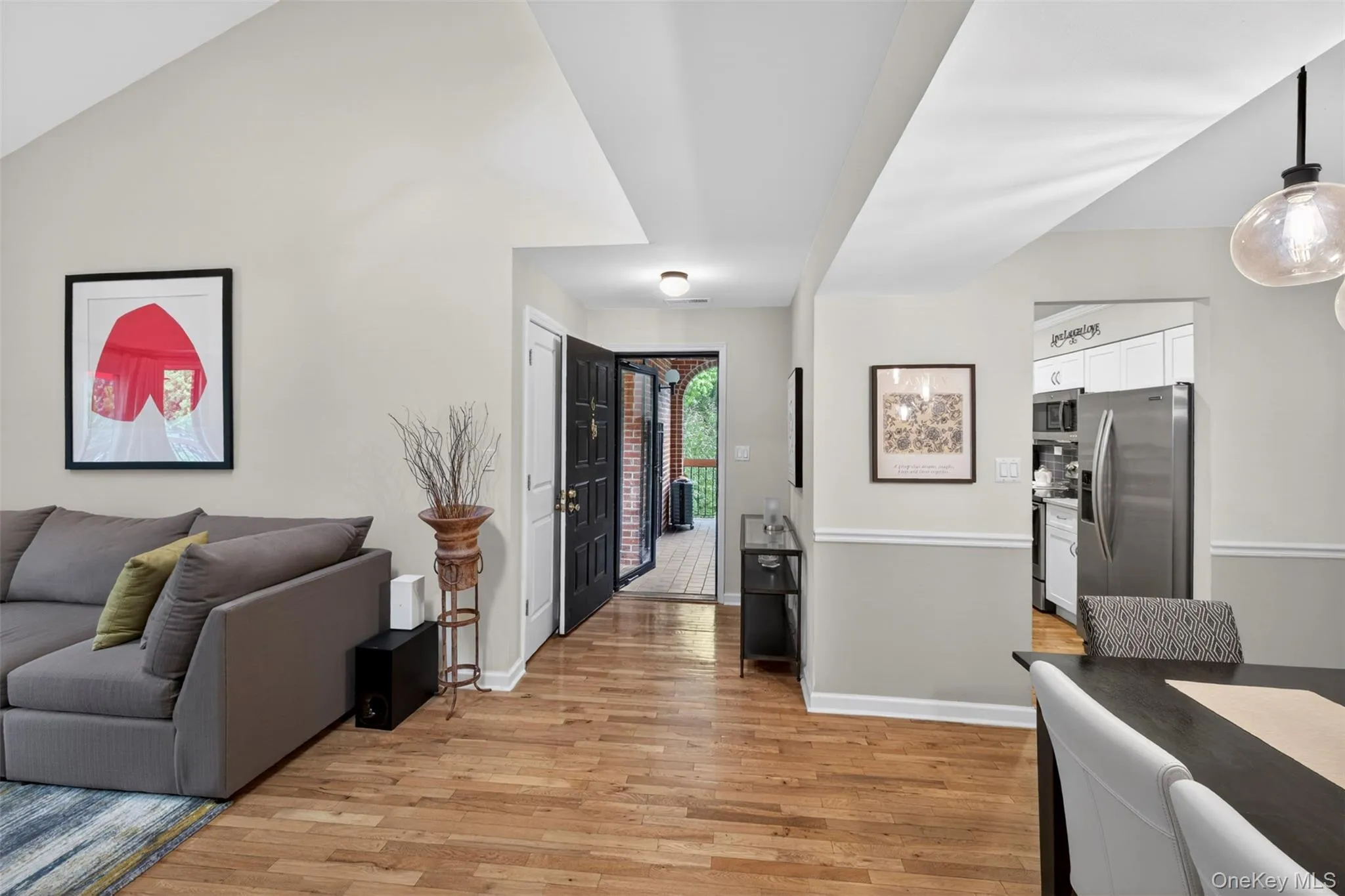 20 Bronxville Glen Drive, Yonkers, NY, 2 Bedrooms Bedrooms, 4 Rooms Rooms,2 BathroomsBathrooms,Residential,For Rent,Bronxville Glen,0,1015589 20 Bronxville Glen Drive, Yonkers, NY, 2 Bedrooms Bedrooms, 4 Rooms Rooms,2 BathroomsBathrooms,Residential,For Rent,Bronxville Glen,0,1015589