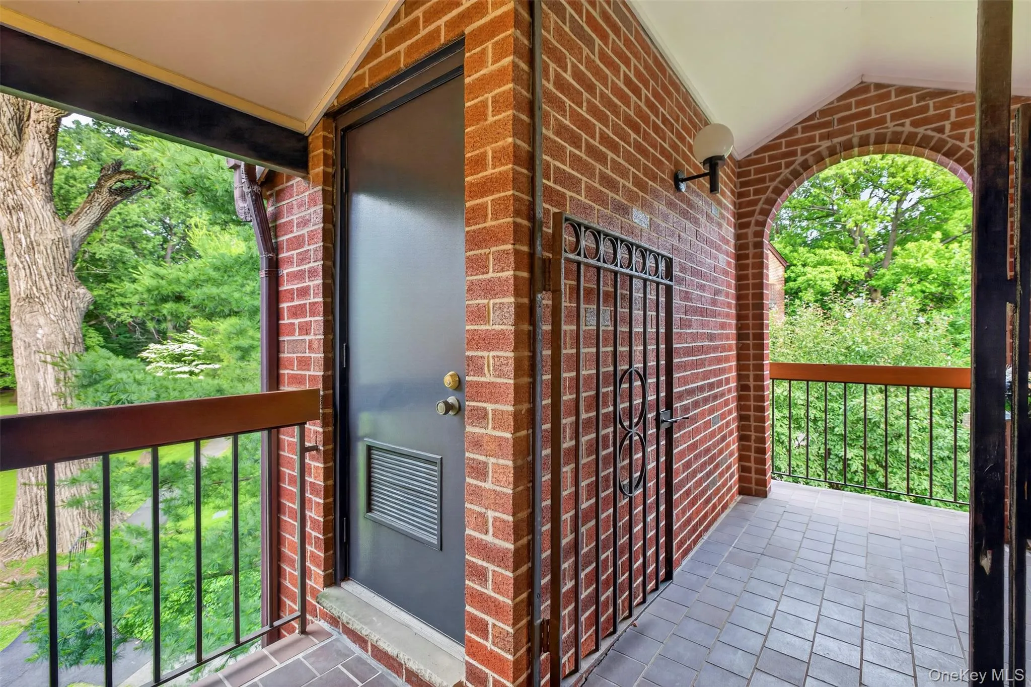 20 Bronxville Glen Drive, Yonkers, NY, 2 Bedrooms Bedrooms, 4 Rooms Rooms,2 BathroomsBathrooms,Residential,For Rent,Bronxville Glen,0,1015589 20 Bronxville Glen Drive, Yonkers, NY, 2 Bedrooms Bedrooms, 4 Rooms Rooms,2 BathroomsBathrooms,Residential,For Rent,Bronxville Glen,0,1015589
