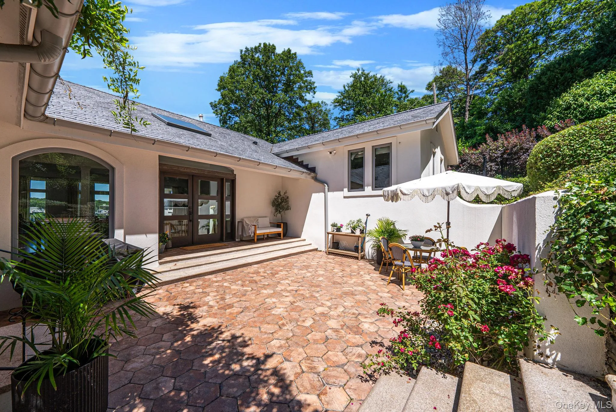 88 Shore Road, Huntington, NY, 4 Bedrooms Bedrooms, 9 Rooms Rooms,3 BathroomsBathrooms,Residential,For Rent,Shore,0,1015590 88 Shore Road, Huntington, NY, 4 Bedrooms Bedrooms, 9 Rooms Rooms,3 BathroomsBathrooms,Residential,For Rent,Shore,0,1015590